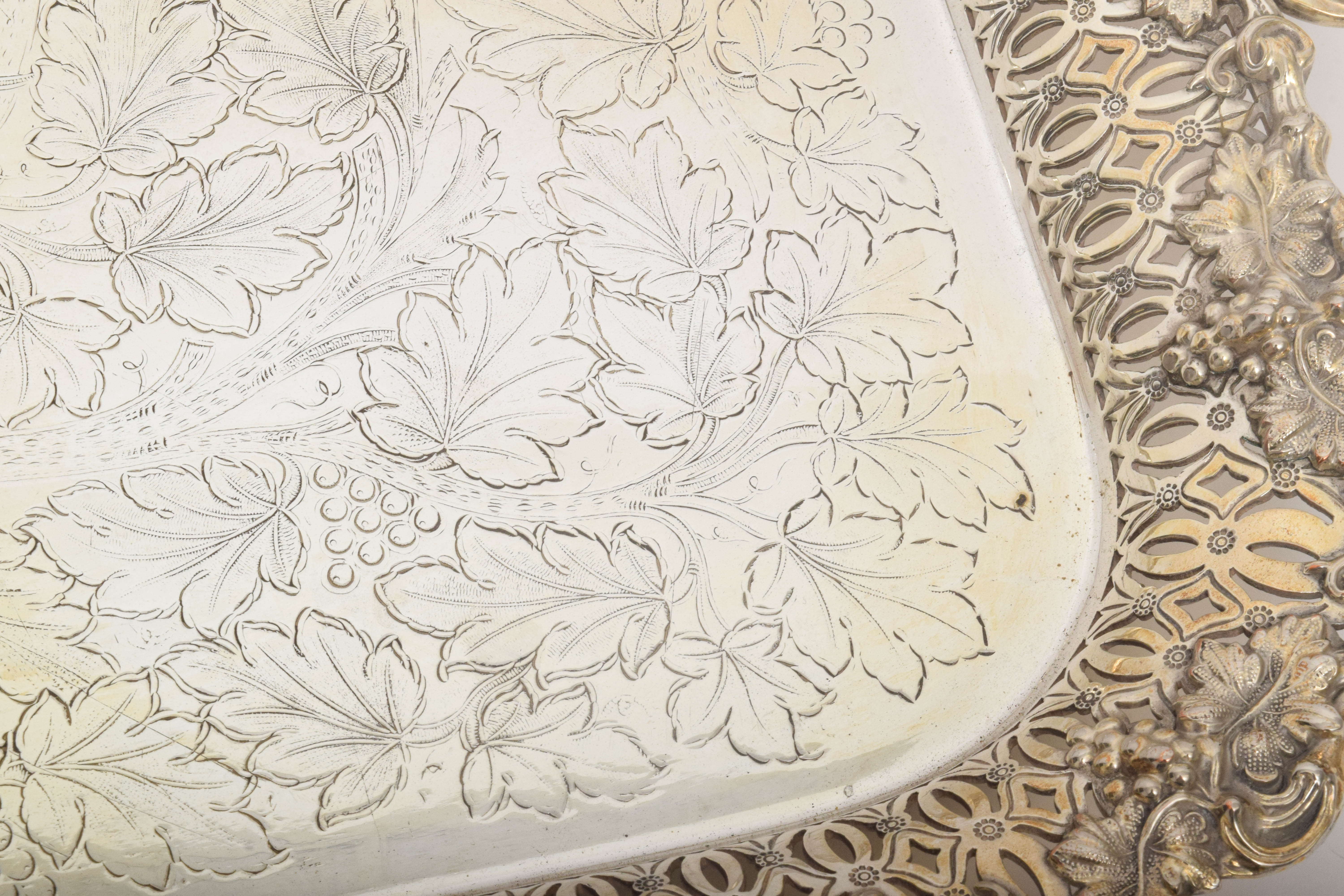 Ellis-Barker Silver Co. Grapevine Silver-Plated Serving Tray