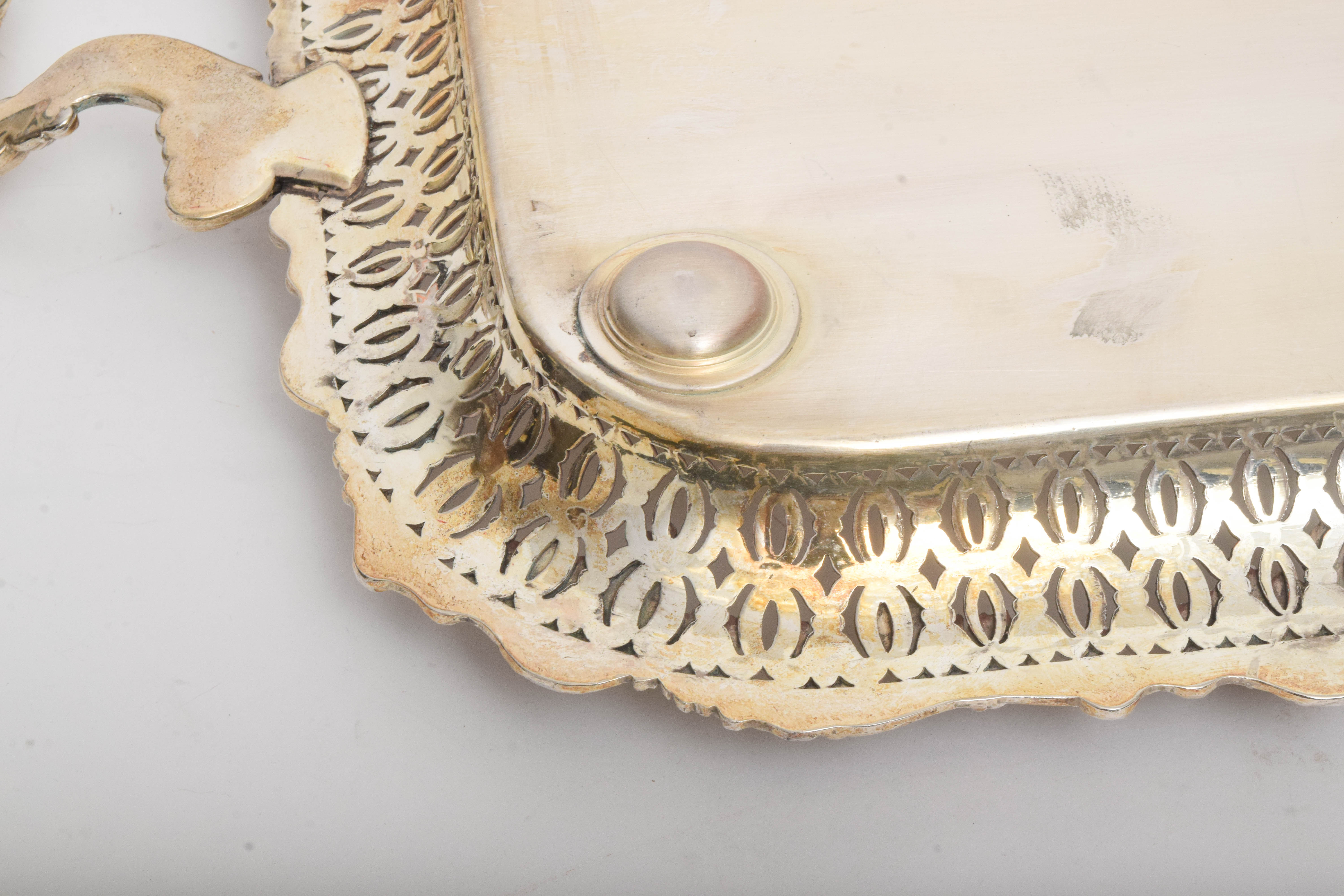 Ellis-Barker Silver Co. Grapevine Silver-Plated Serving Tray