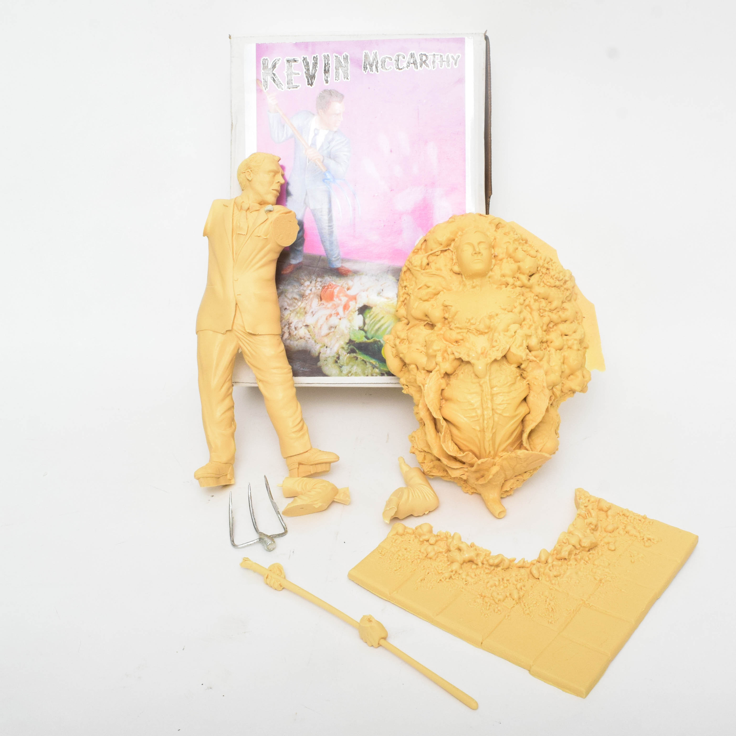 Creature Arts Model Kit of Kevin McCarthy in Invasion of the Body Snatchers