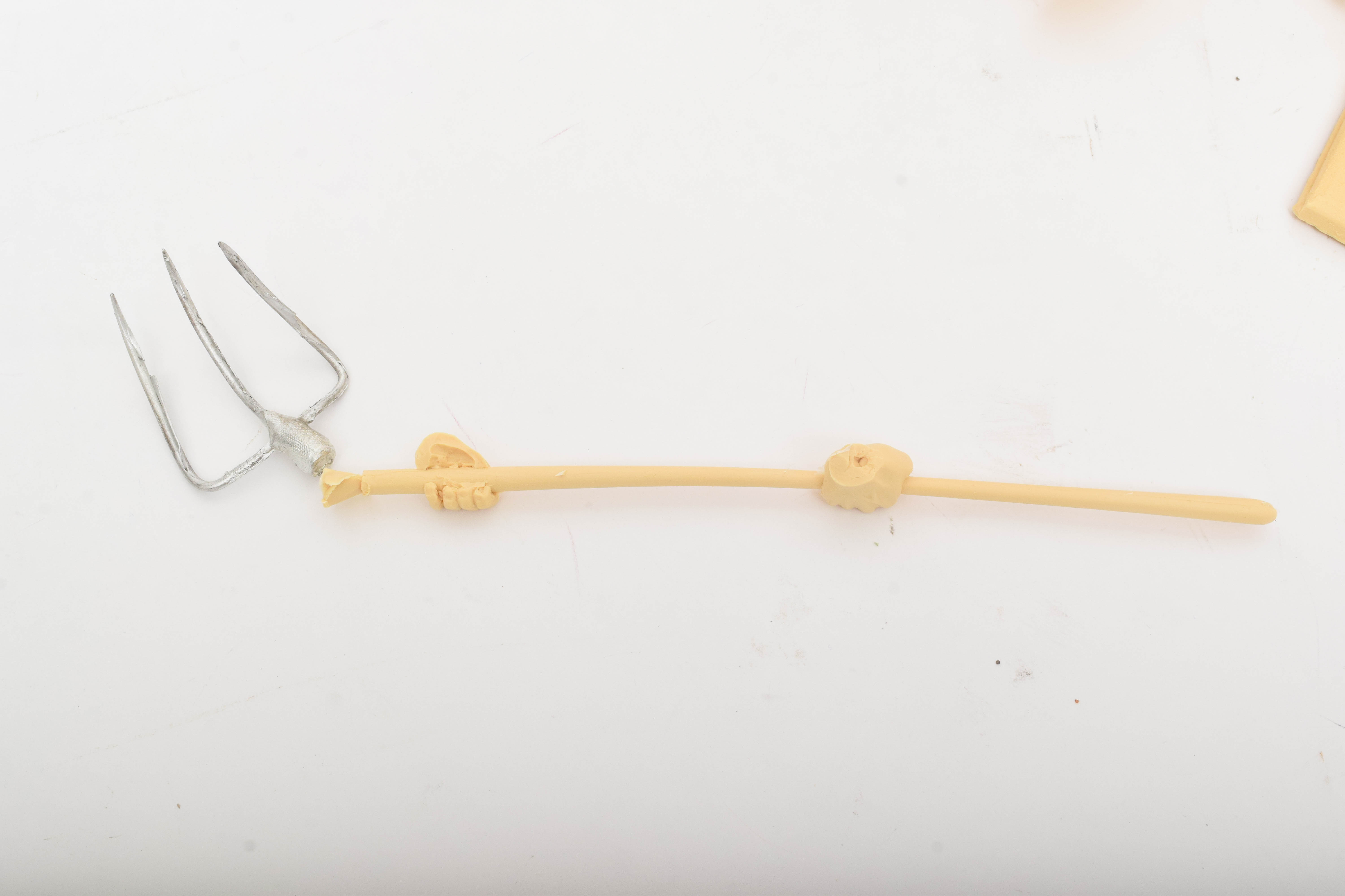 Creature Arts Model Kit of Kevin McCarthy in Invasion of the Body Snatchers