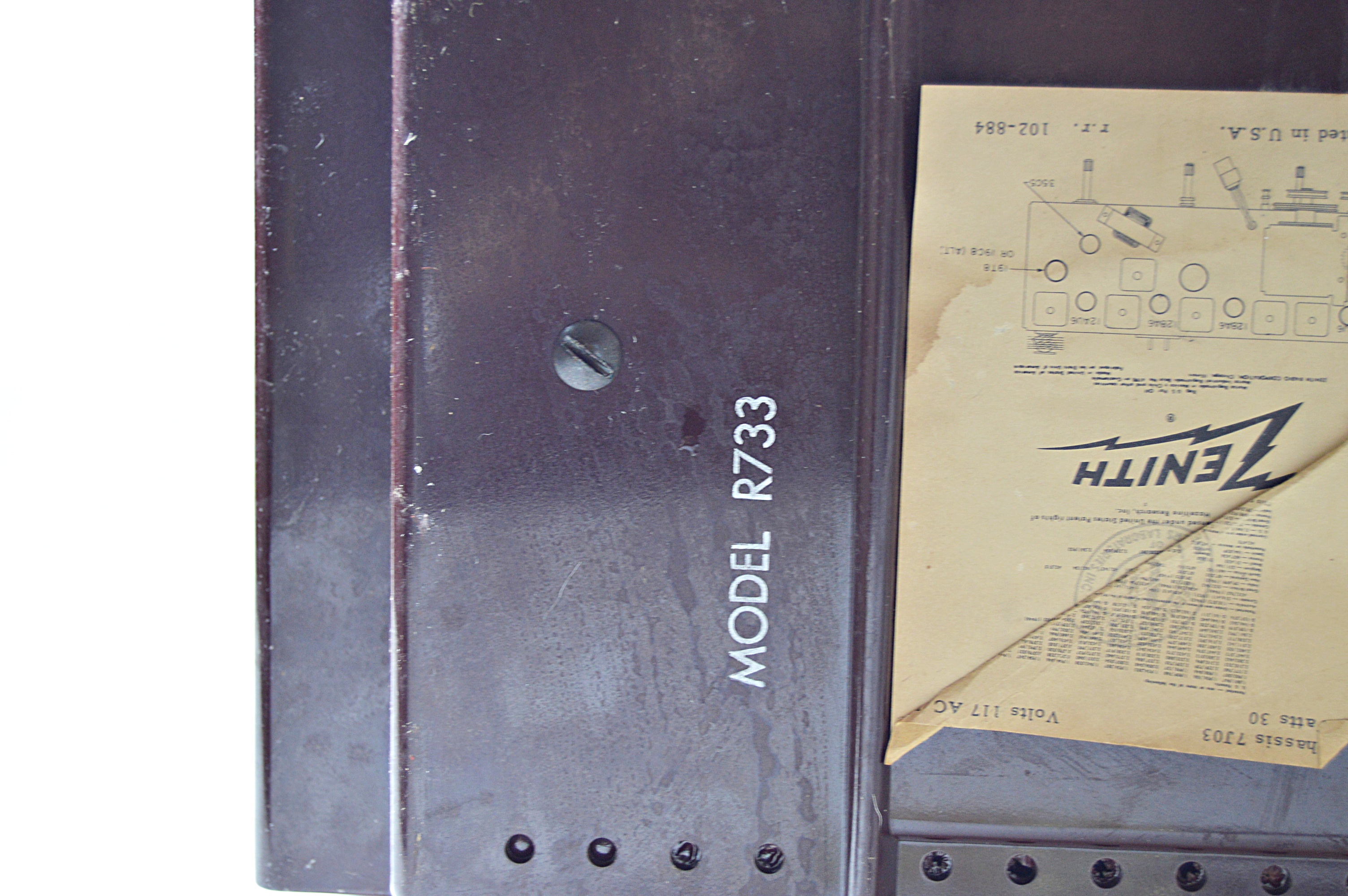 Mid Century Modern Zenith AMFM Radio