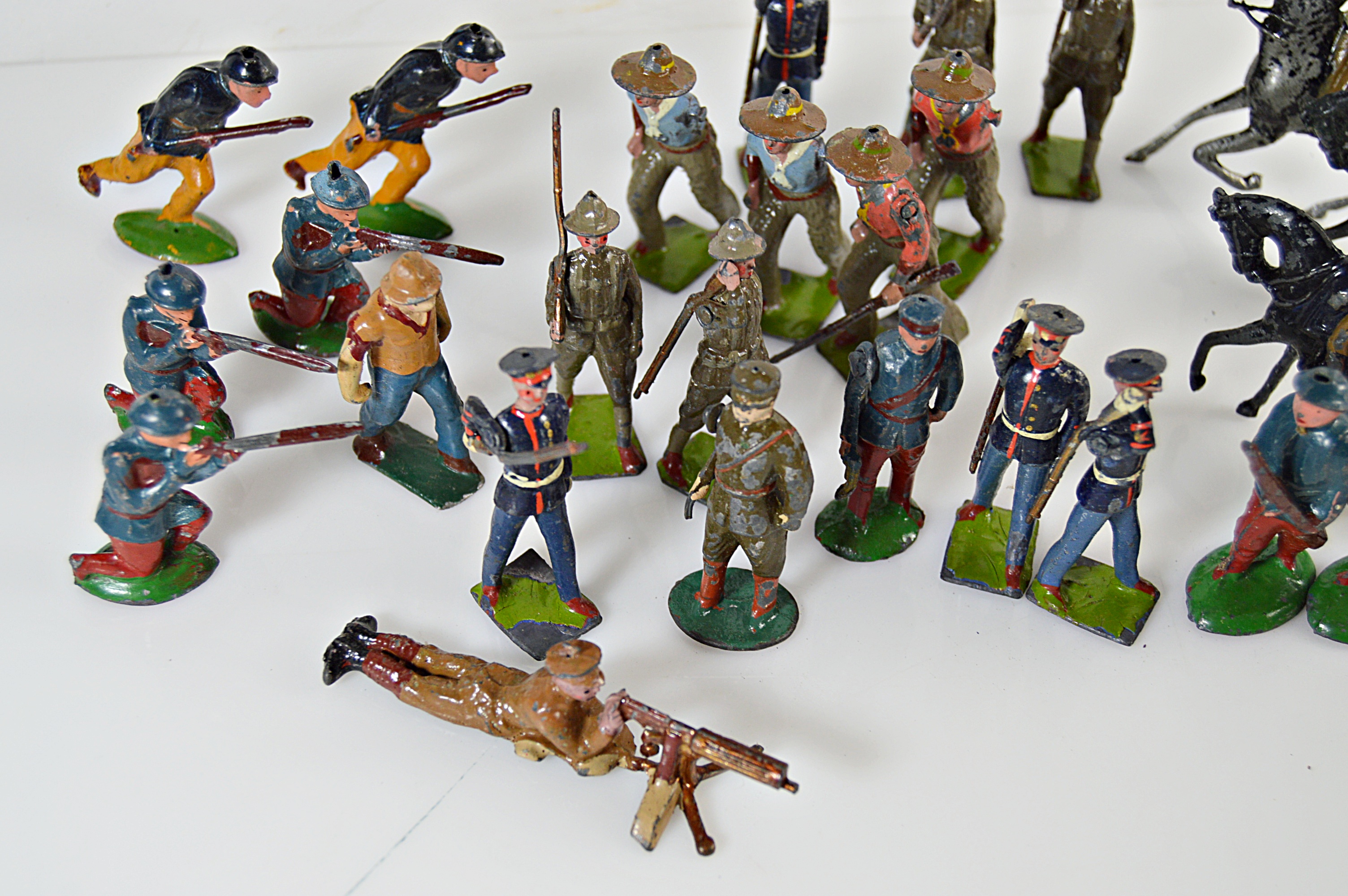Early 20th Century Lead Toy Soldiers