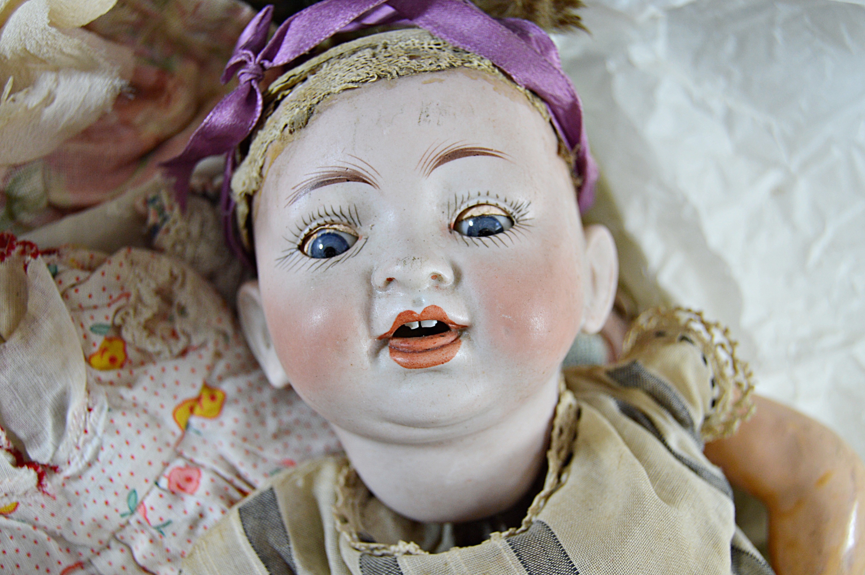 Antique and Vintage Dolls, Doll Clothes, Trunks