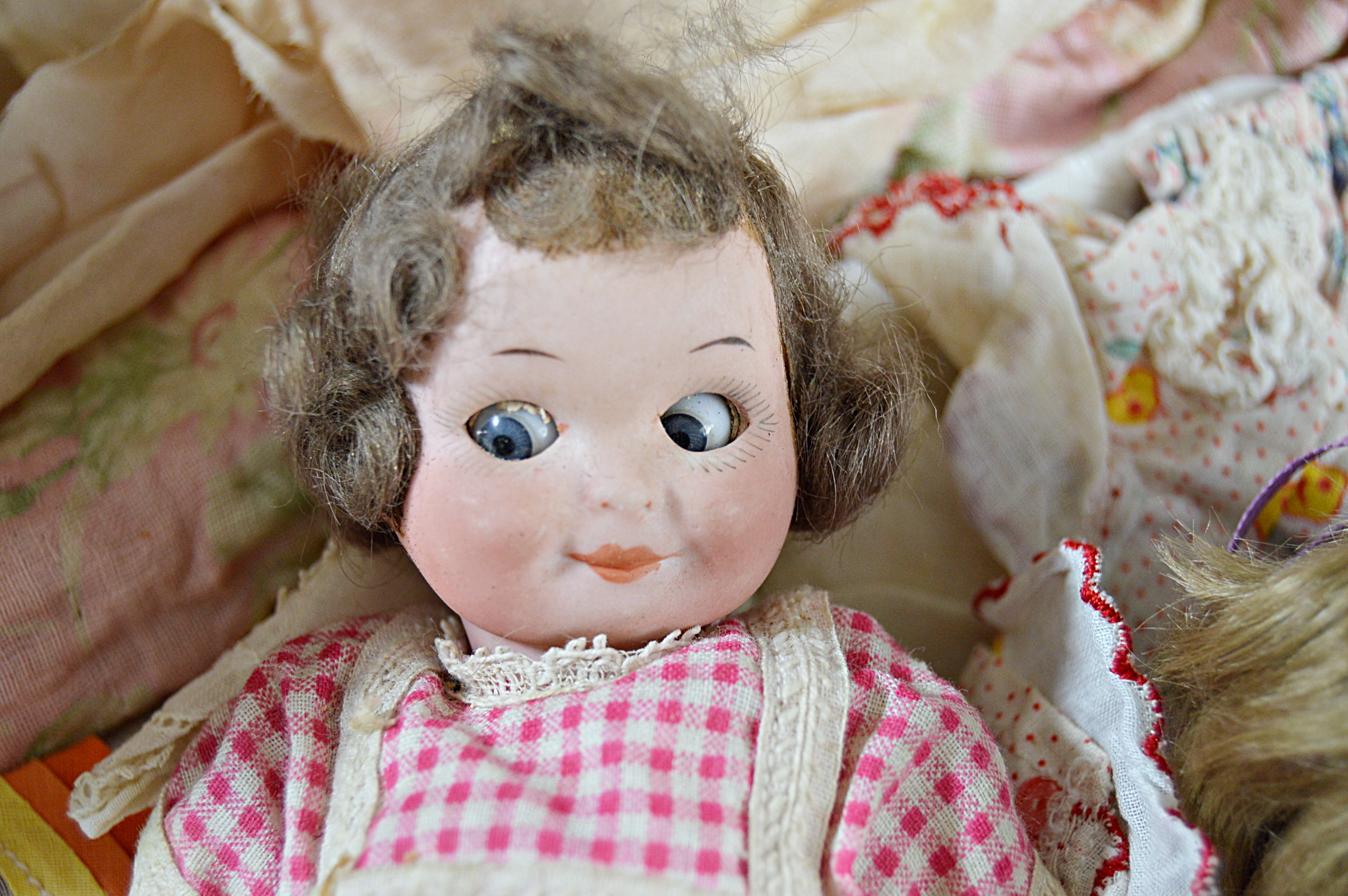 Antique and Vintage Dolls, Doll Clothes, Trunks