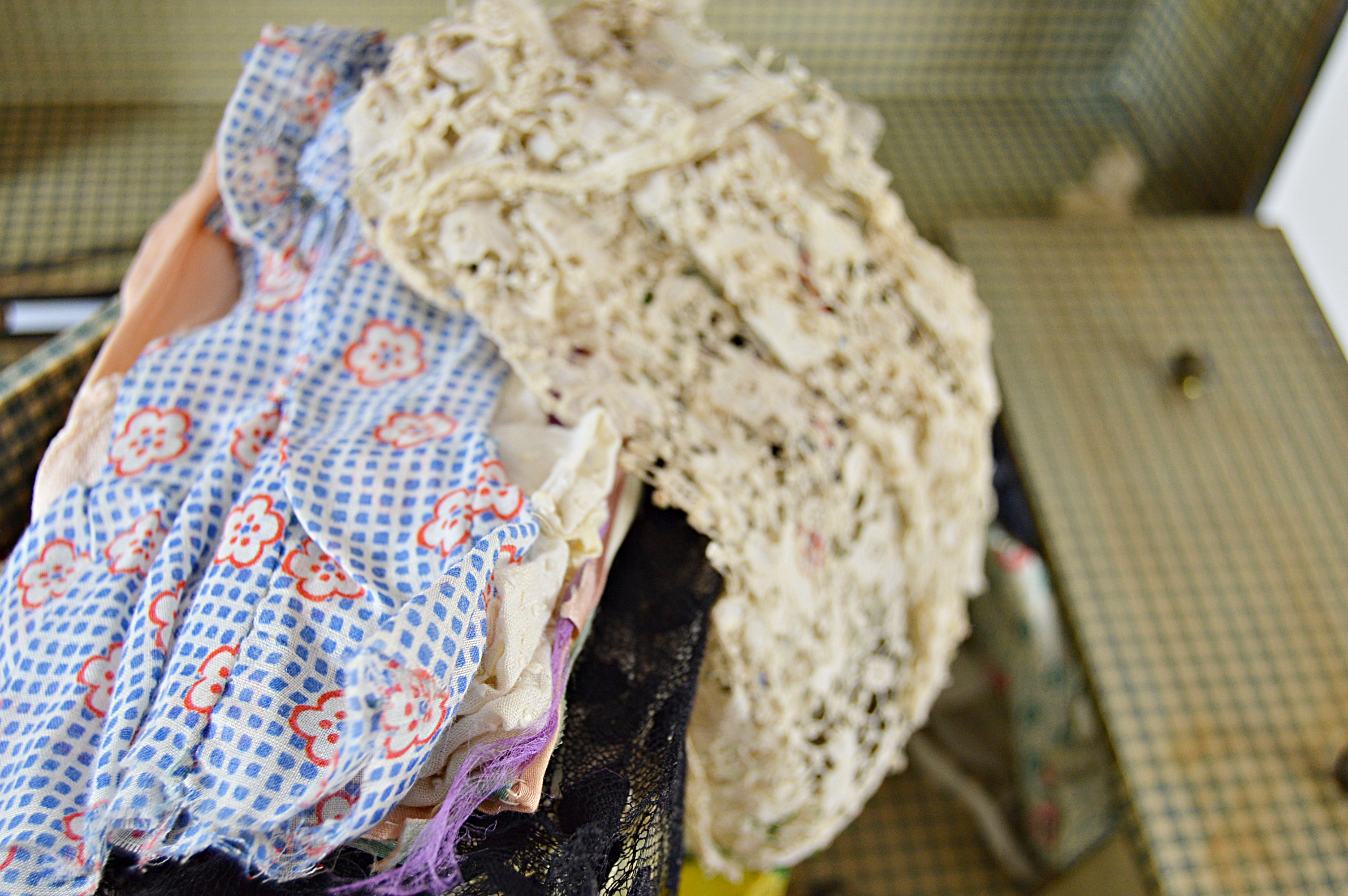 Antique and Vintage Dolls, Doll Clothes, Trunks