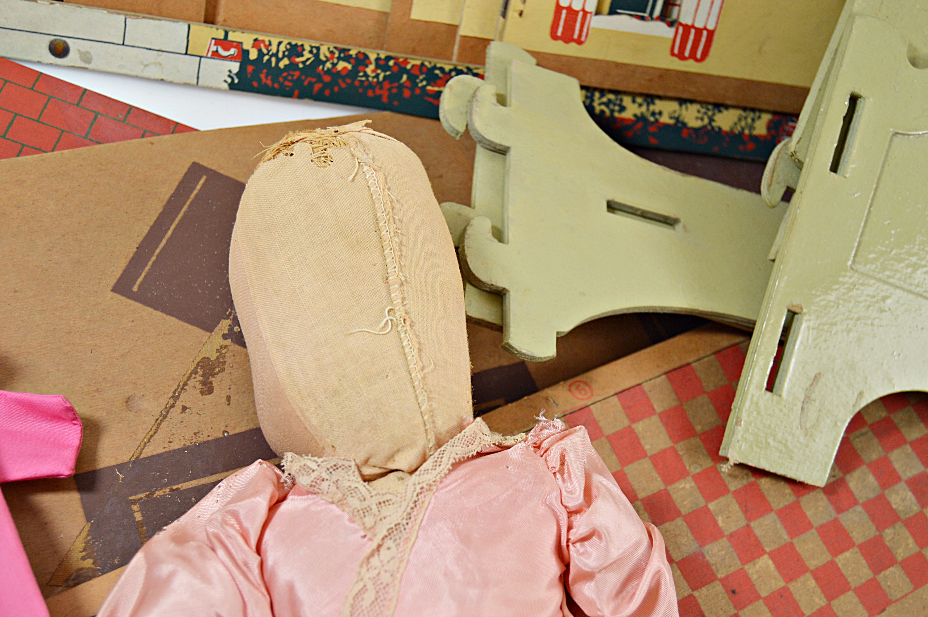 Vintage 1927 Tootsie Toys Dollhouse, Dolls, Doll Bed