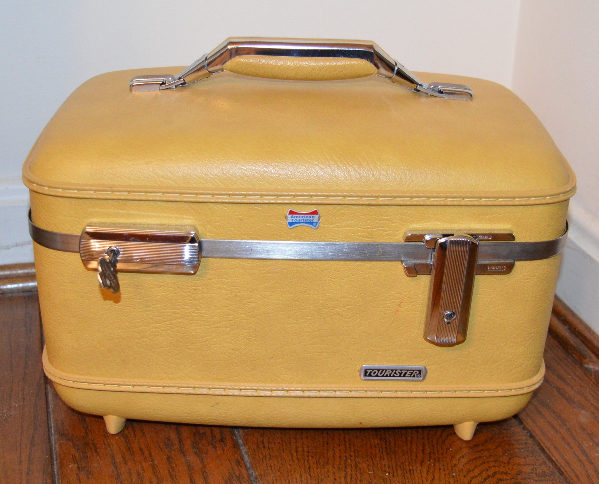Vintage American Tourister 3pc Luggage Set