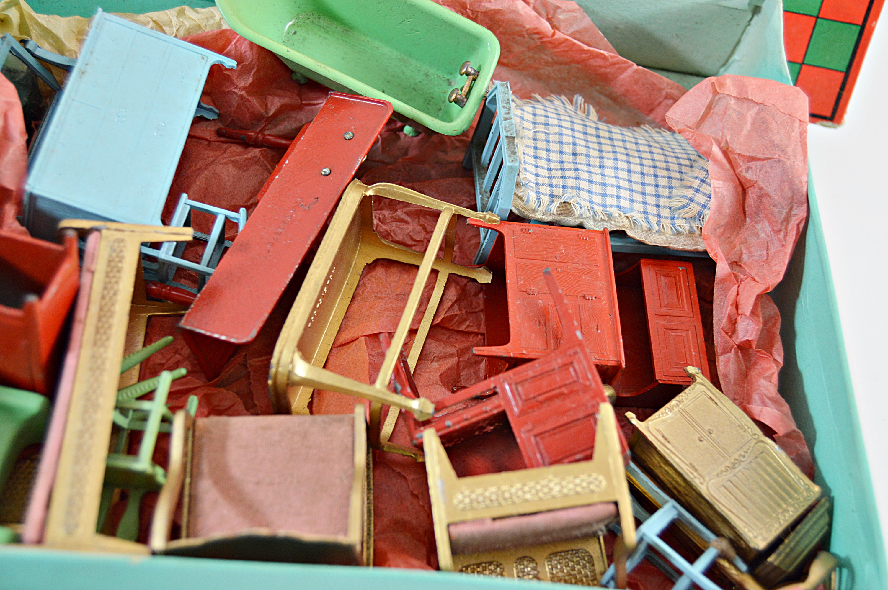 Vintage Tootsie Toys Metal Doll Furniture