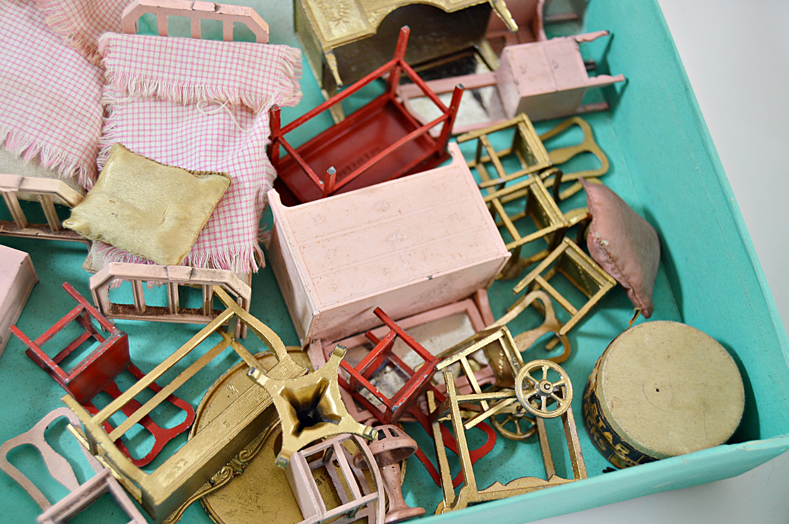 Vintage Tootsie Toys Metal Doll Furniture