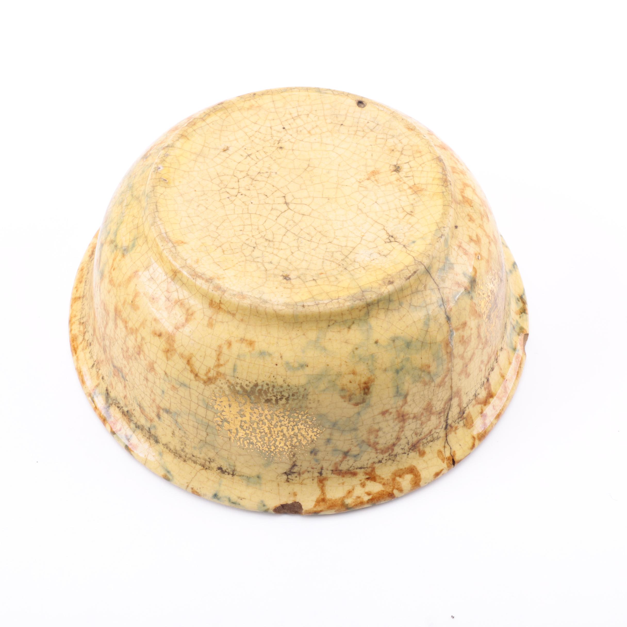 Vintage American Spongeware Bowls and Creamer