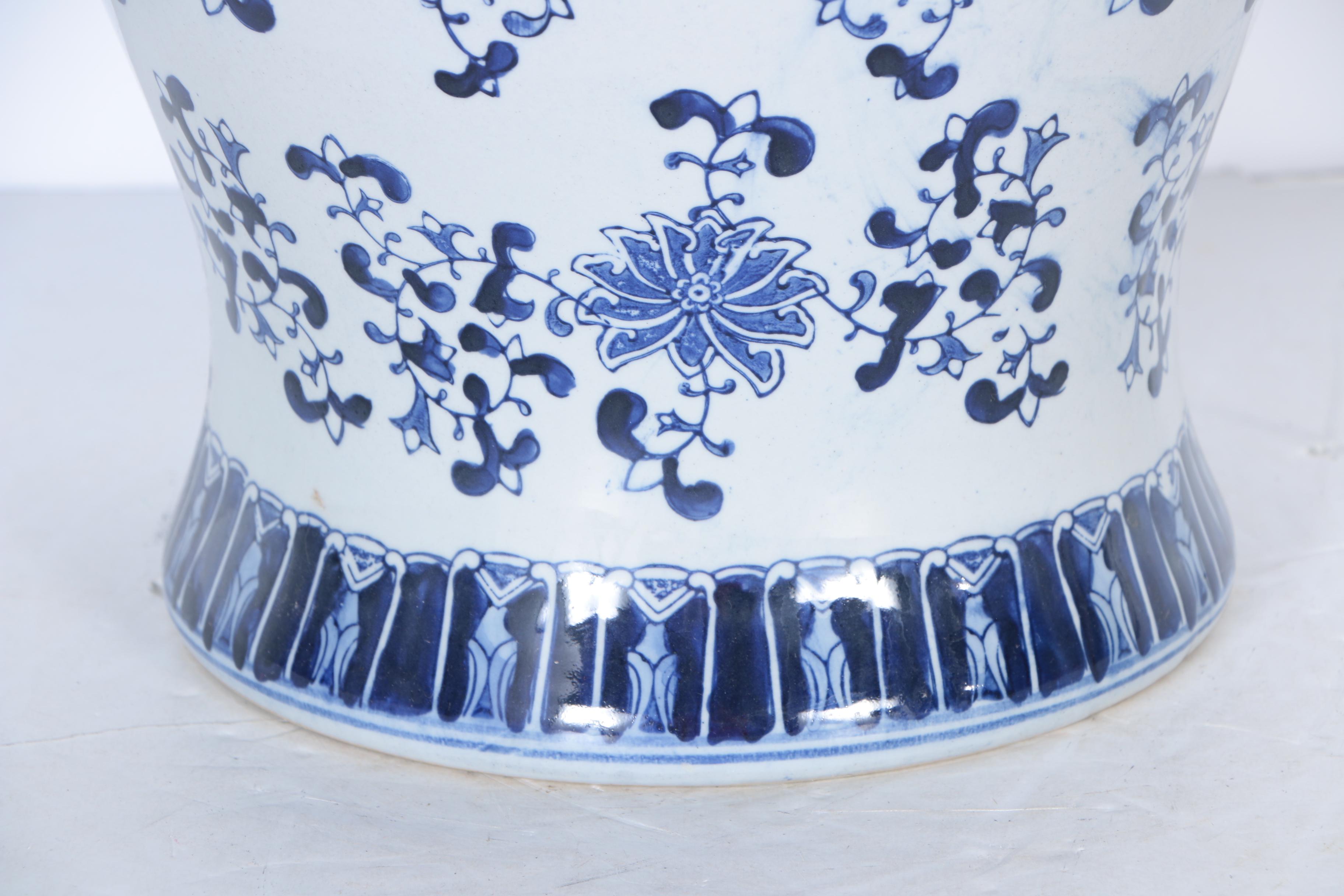 Chinese Blue and White Porcelain Ginger Jar