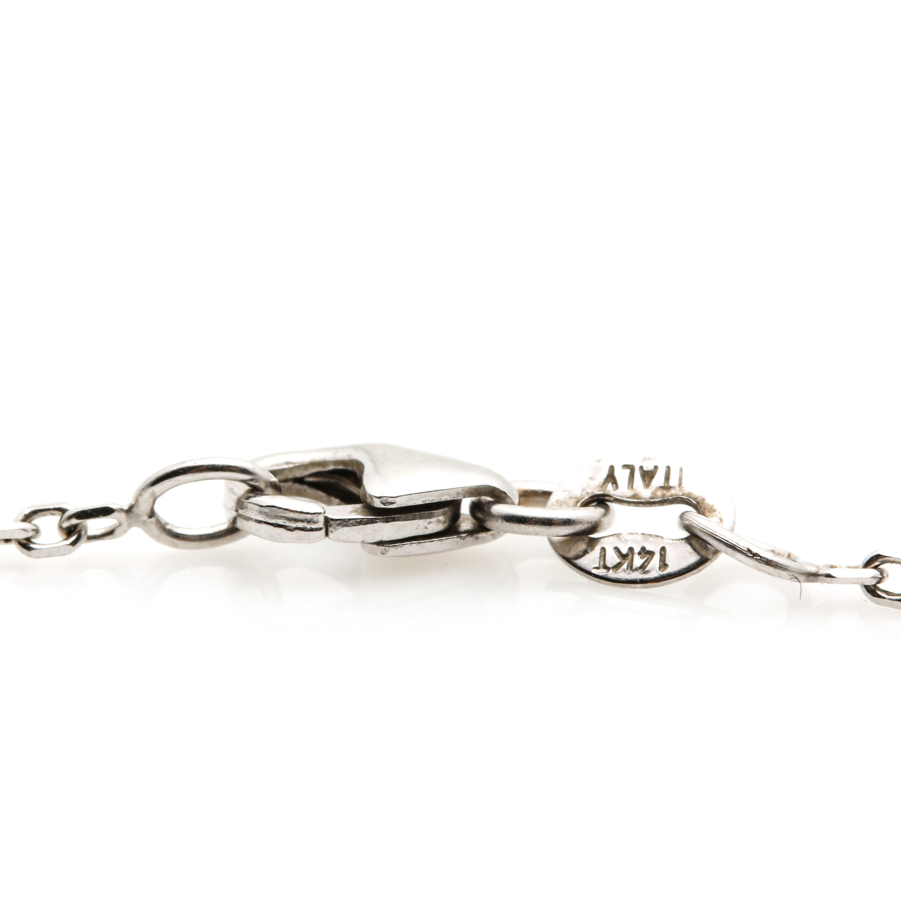 14K White Gold Diamond Pendant Necklace