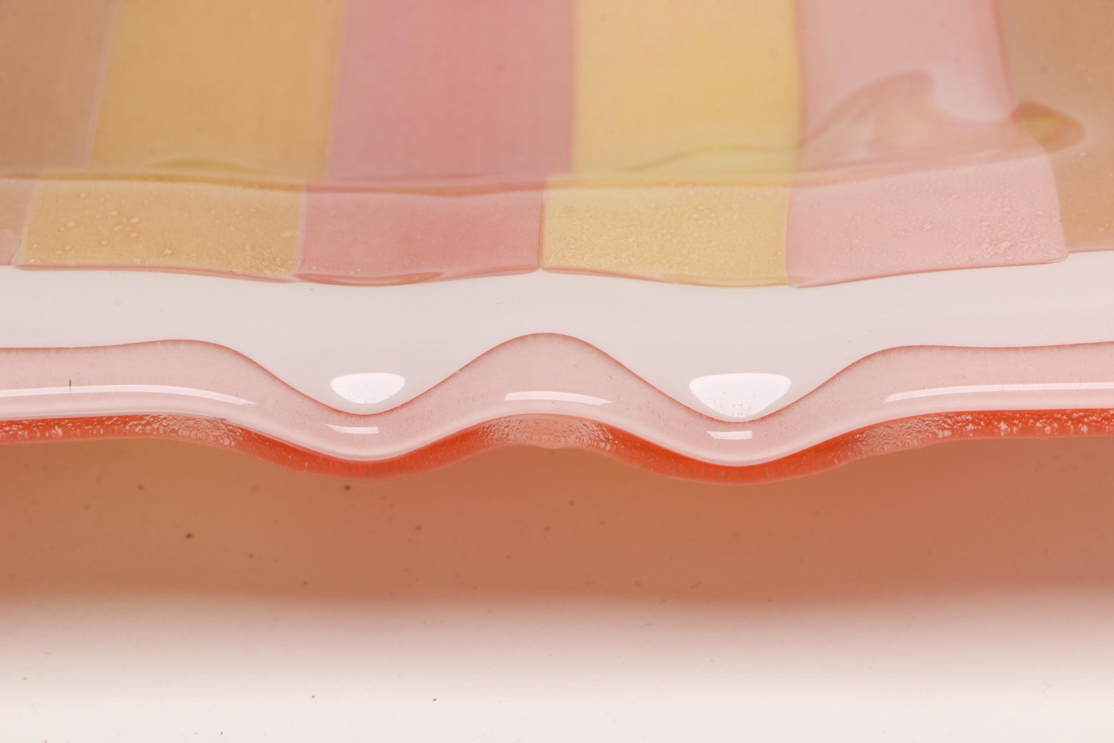 Higgins Mid Century Modern Art Glass Ash Receiver