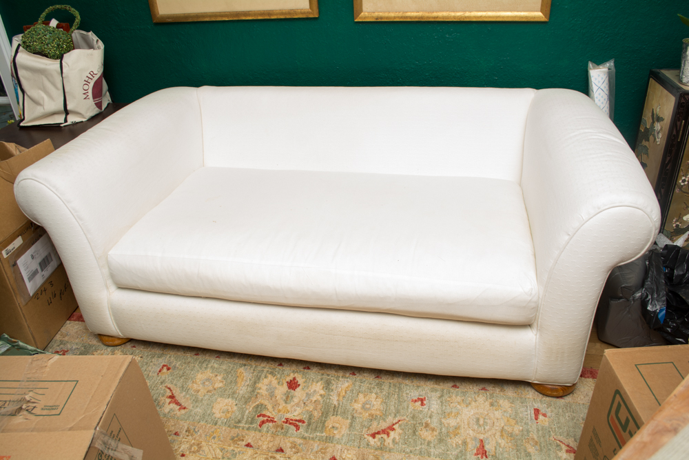 Modern Style Loveseat