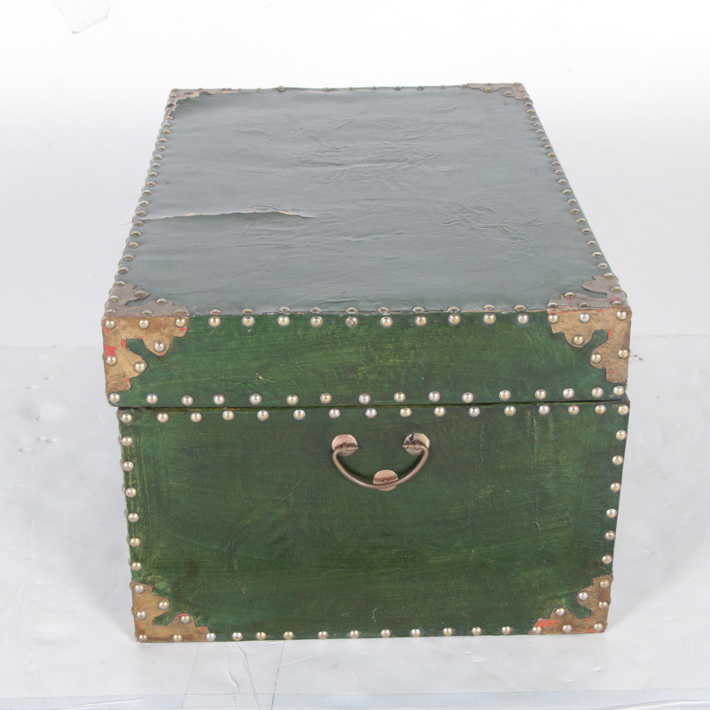 Green Lacquered Trunk