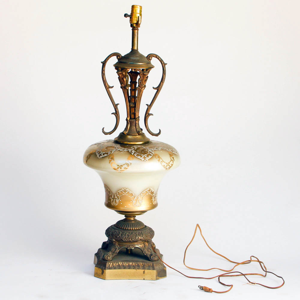 Vintage Neoclassical Style Urn Shaped Table Lamp