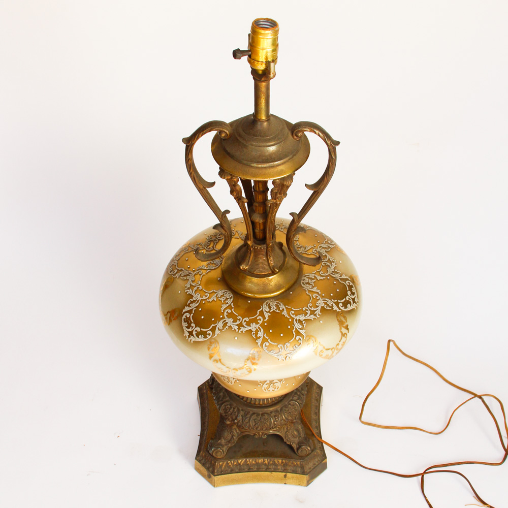 Vintage Neoclassical Style Urn Shaped Table Lamp