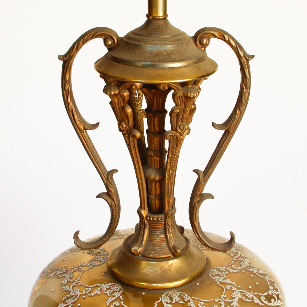 Vintage Neoclassical Style Urn Shaped Table Lamp