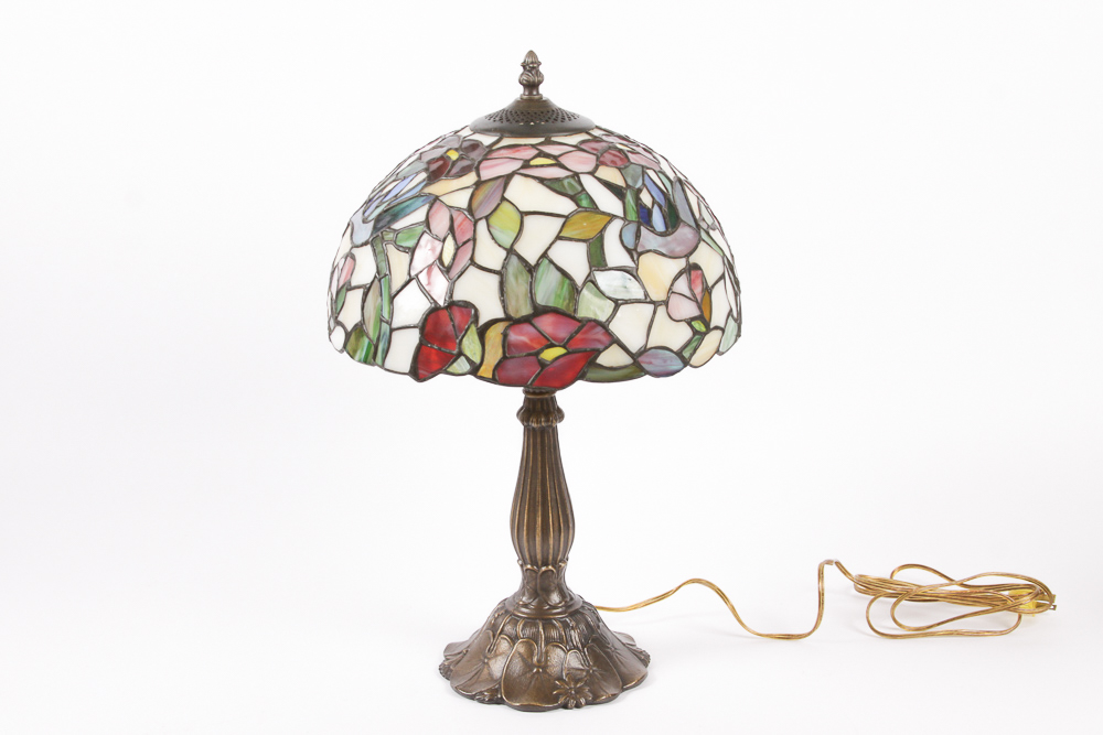 Tiffany Style Slag Glass Table Lamp
