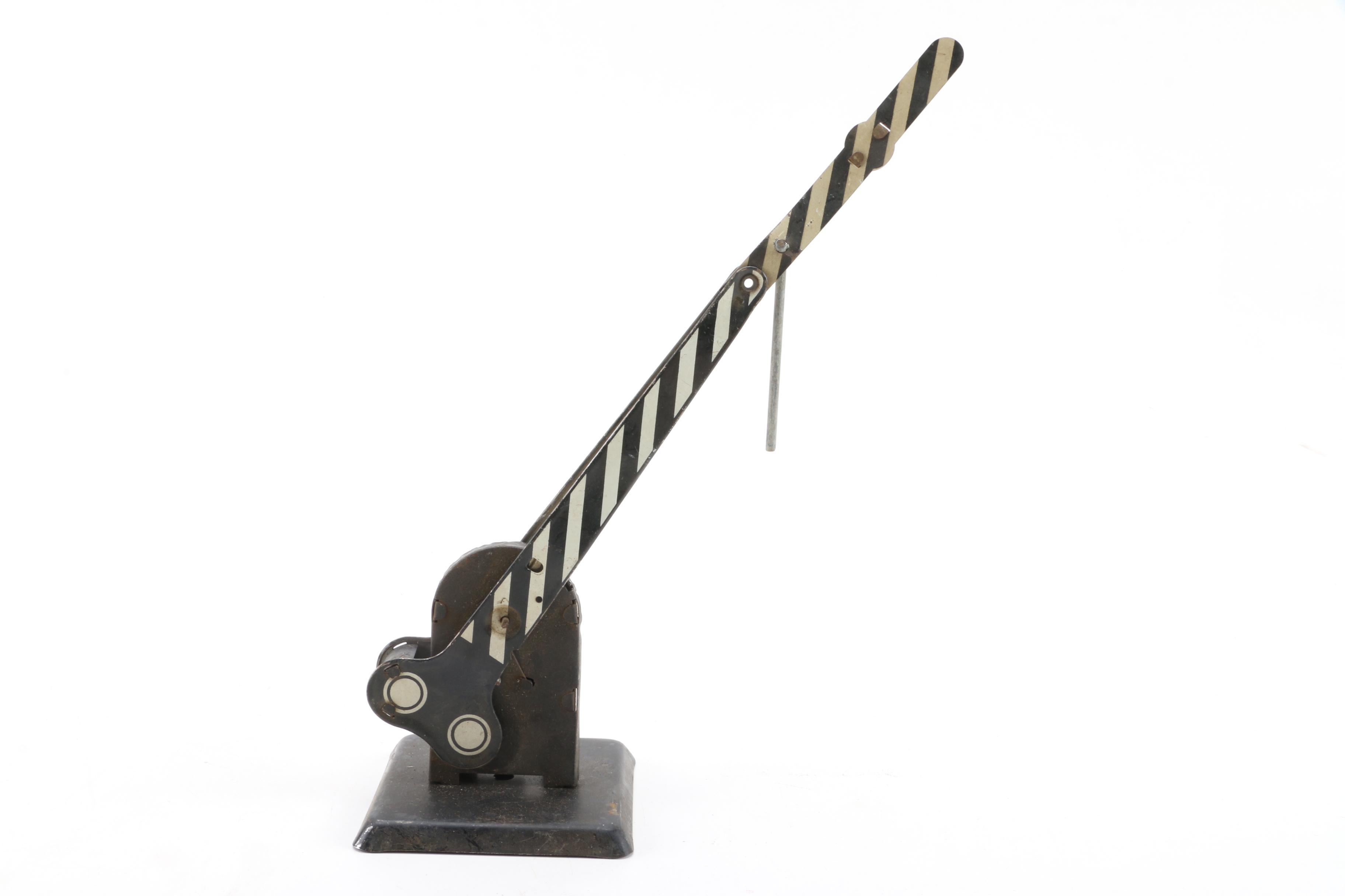 Pre-War Lionel Tinplate Trains with Post-War Accessories