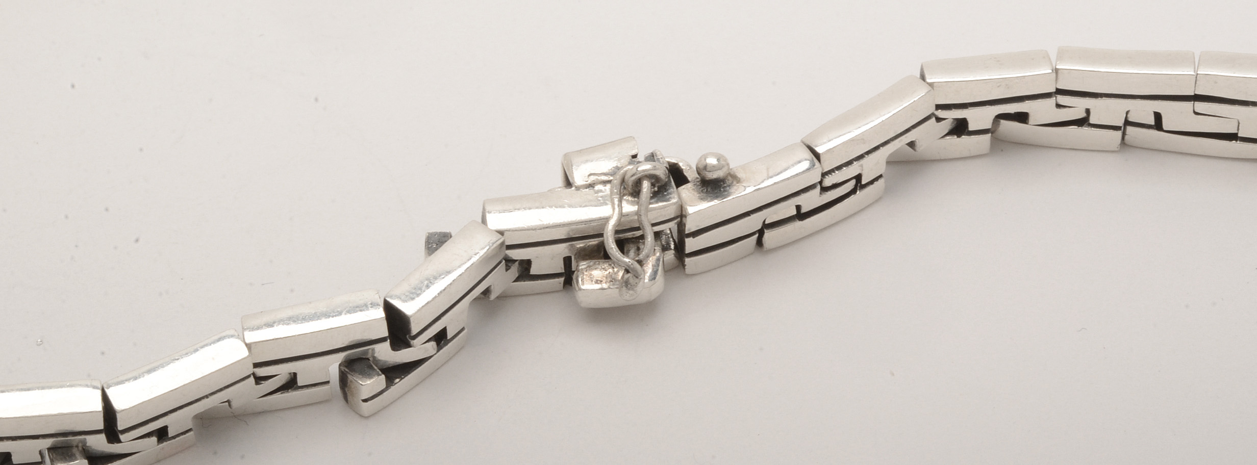 Modernist Mexican Silver Choker in .950 Sterling Silver