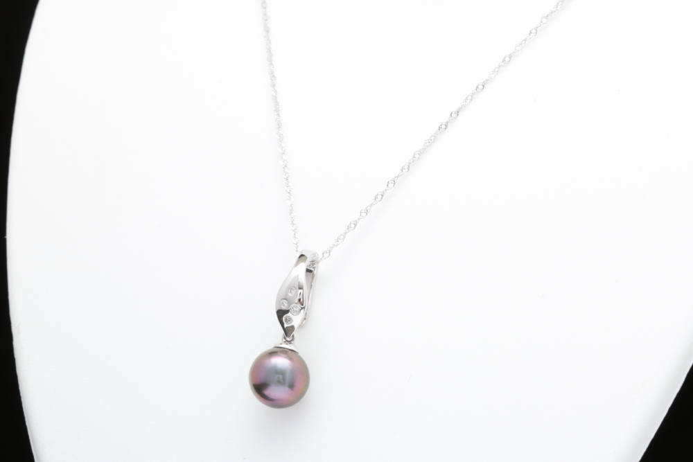 14K White Gold, Black Pearl and Diamond Pendant with Chain
