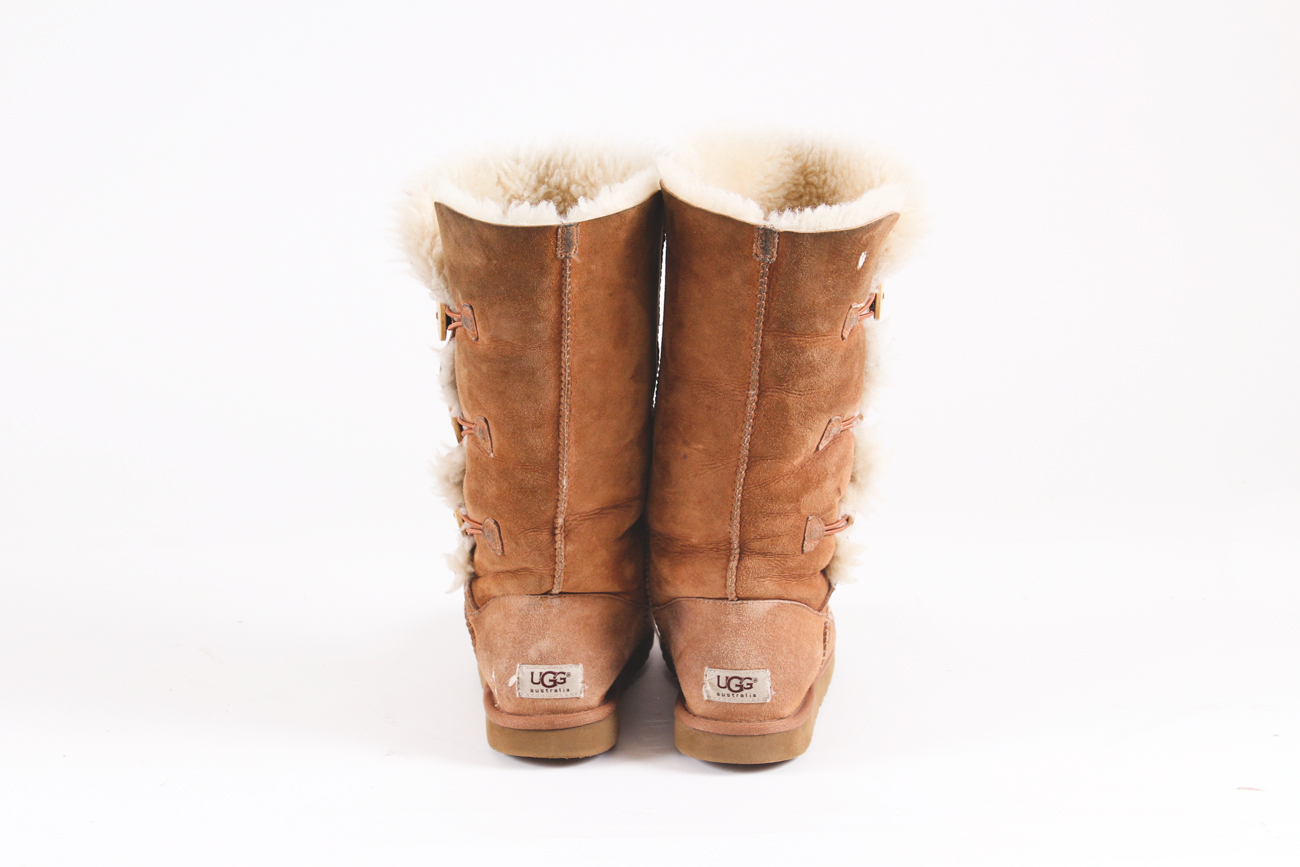 UGG Australia Bailey Button Triplet Boots in Chestnut