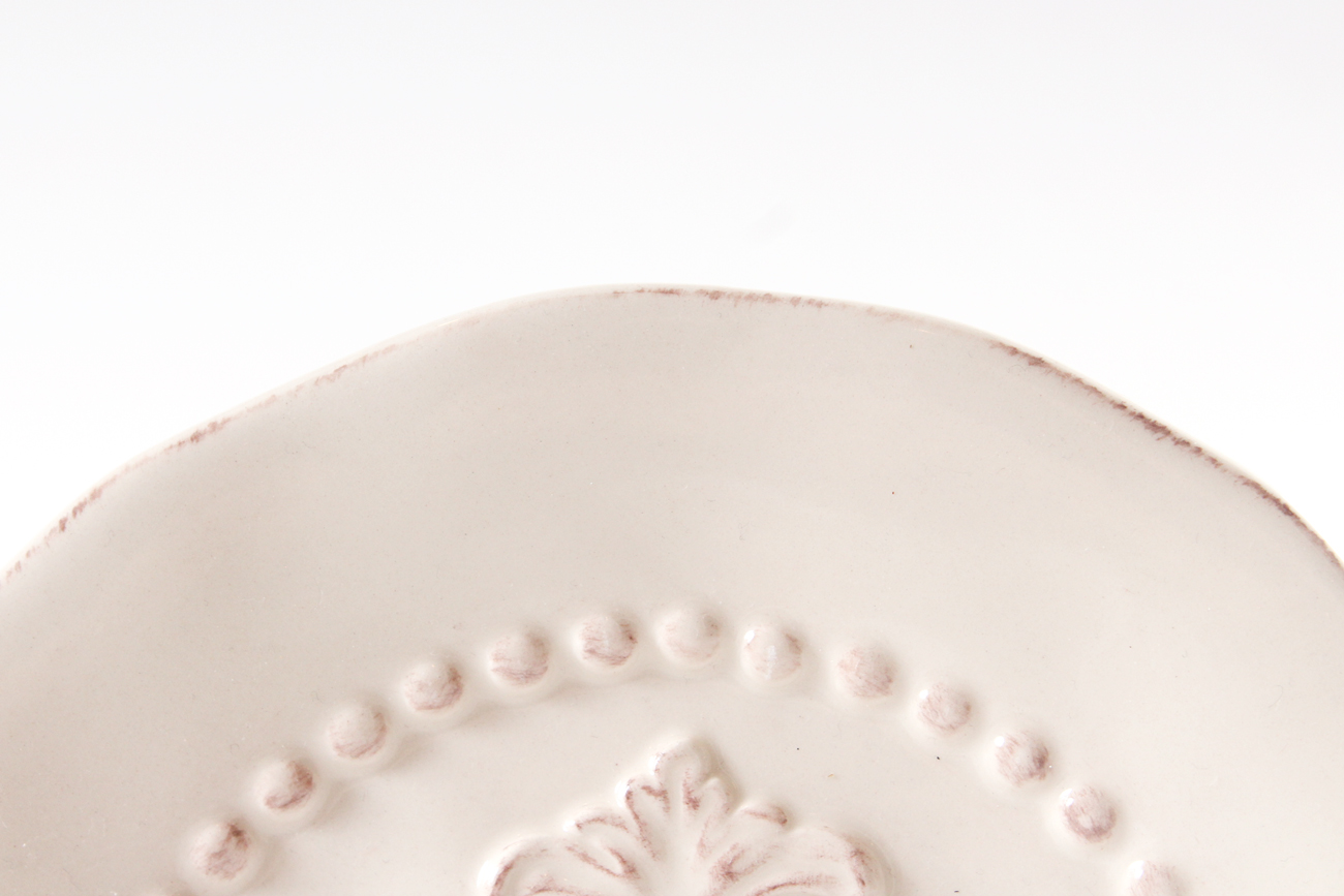 Monogrammed "M" Round Dinner Plates