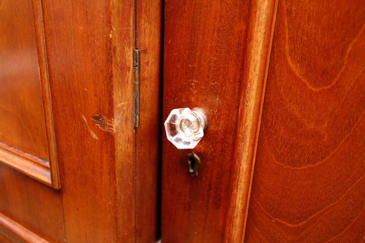 Empire Style Bachelor's Chest