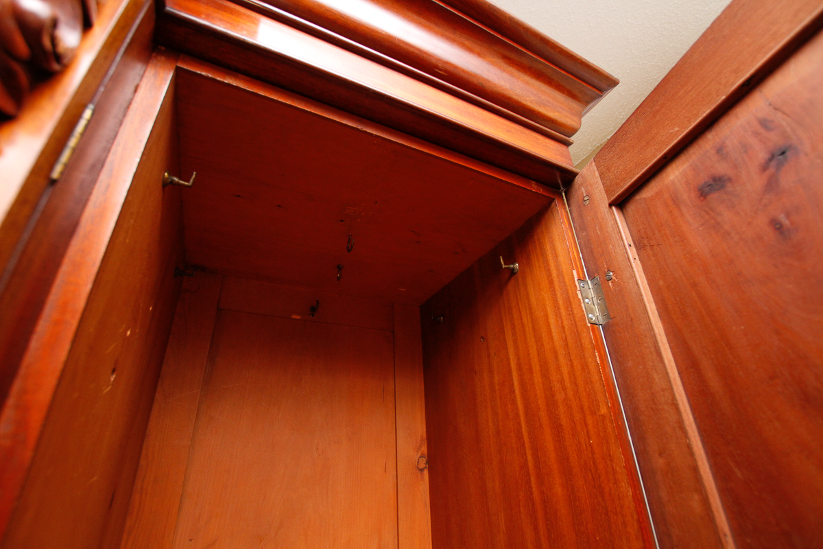 Empire Style Bachelor's Chest