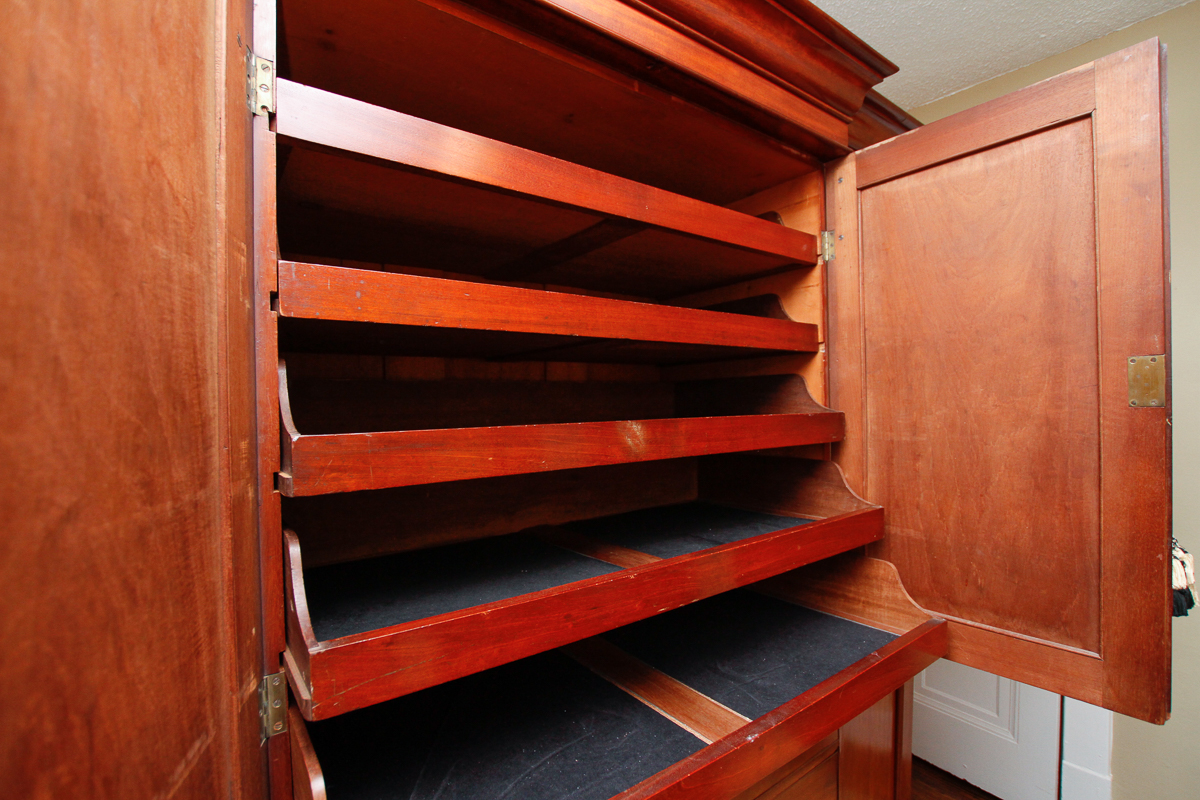 Empire Style Bachelor's Chest