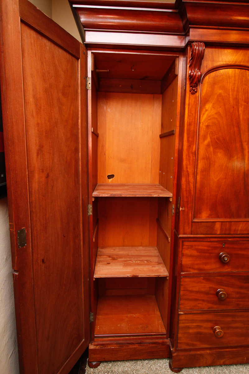 Empire Style Bachelor's Chest