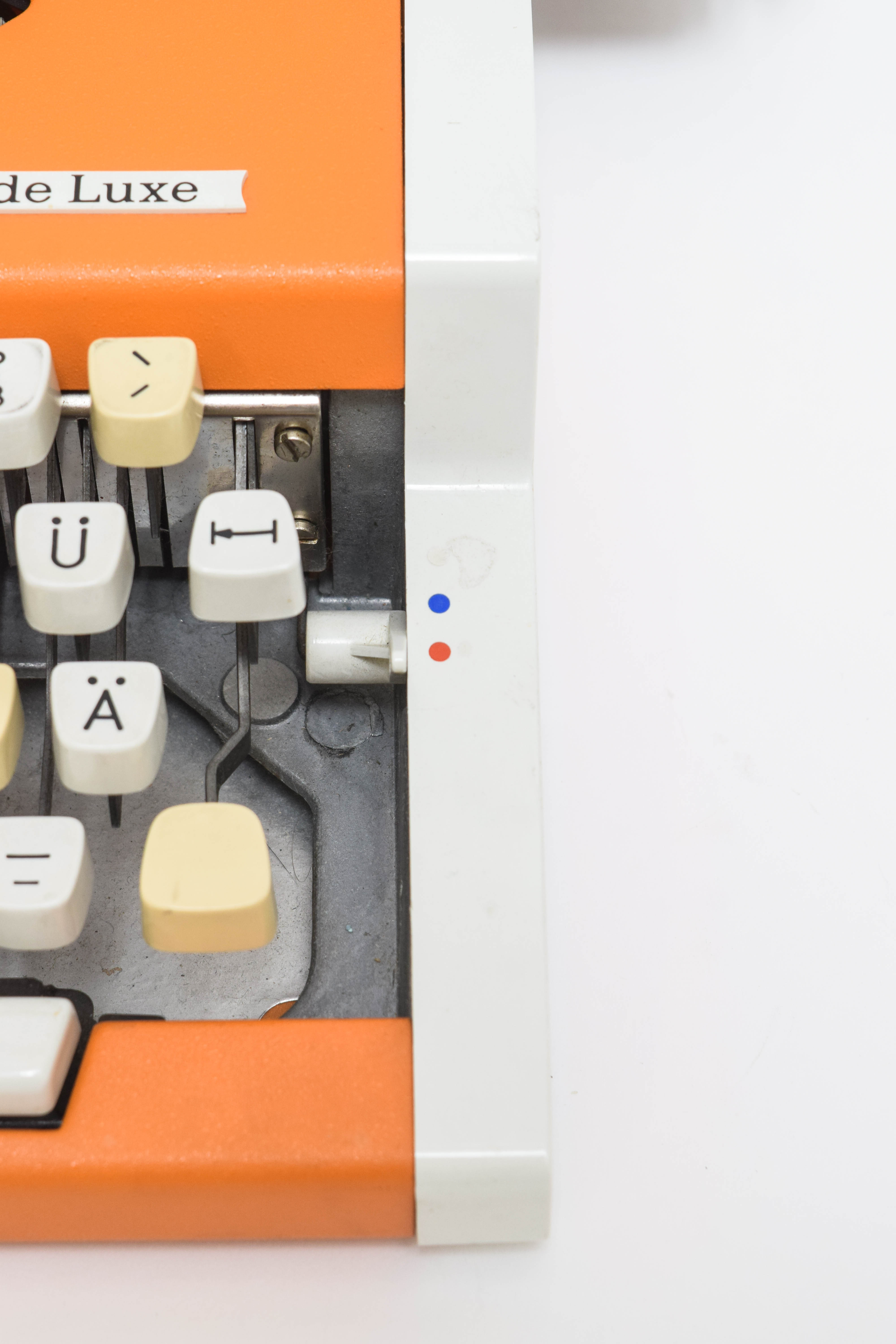 Vintage TBM Deluxe Typewriter