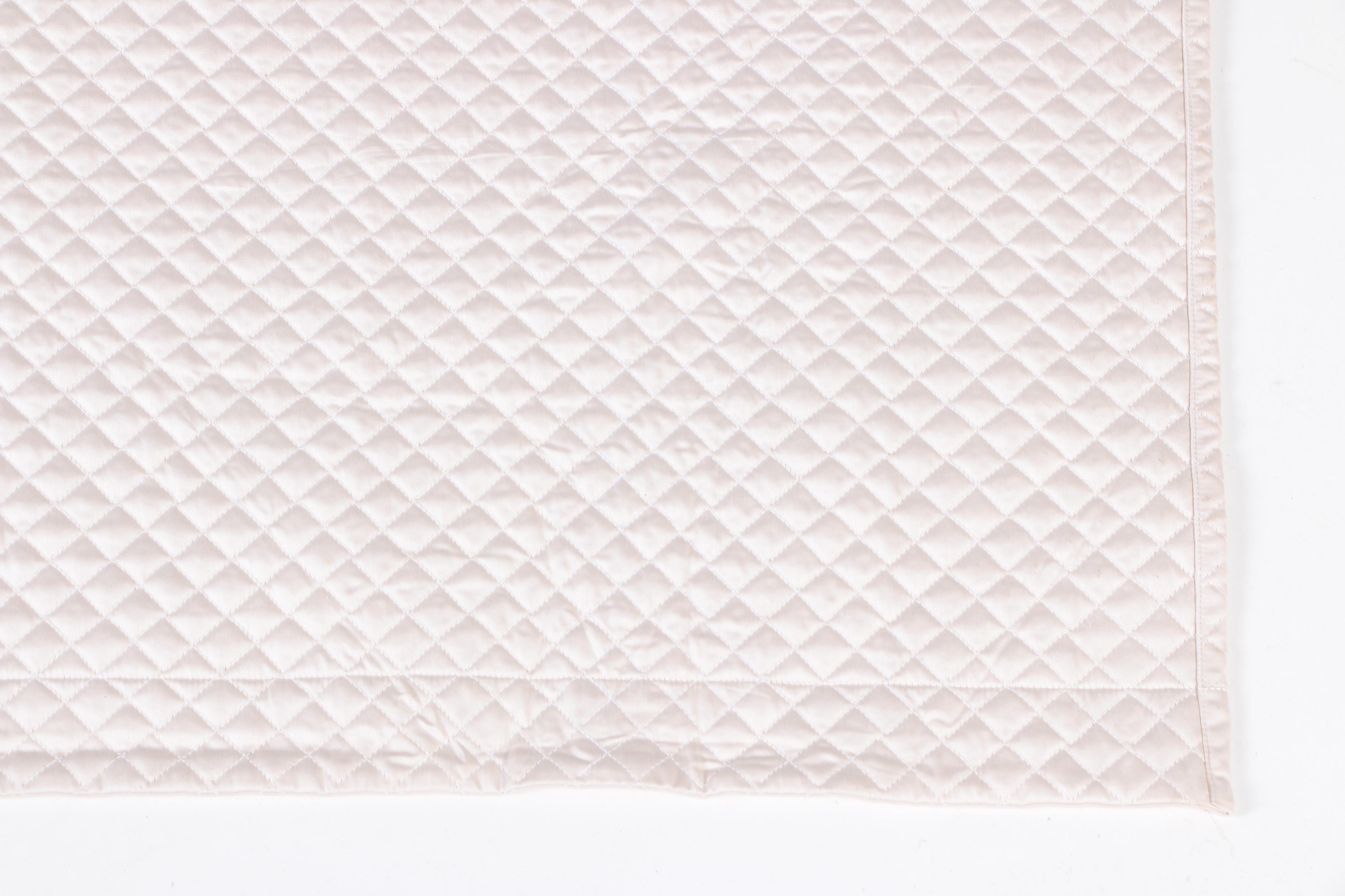 Ethan Allen Bedding Set