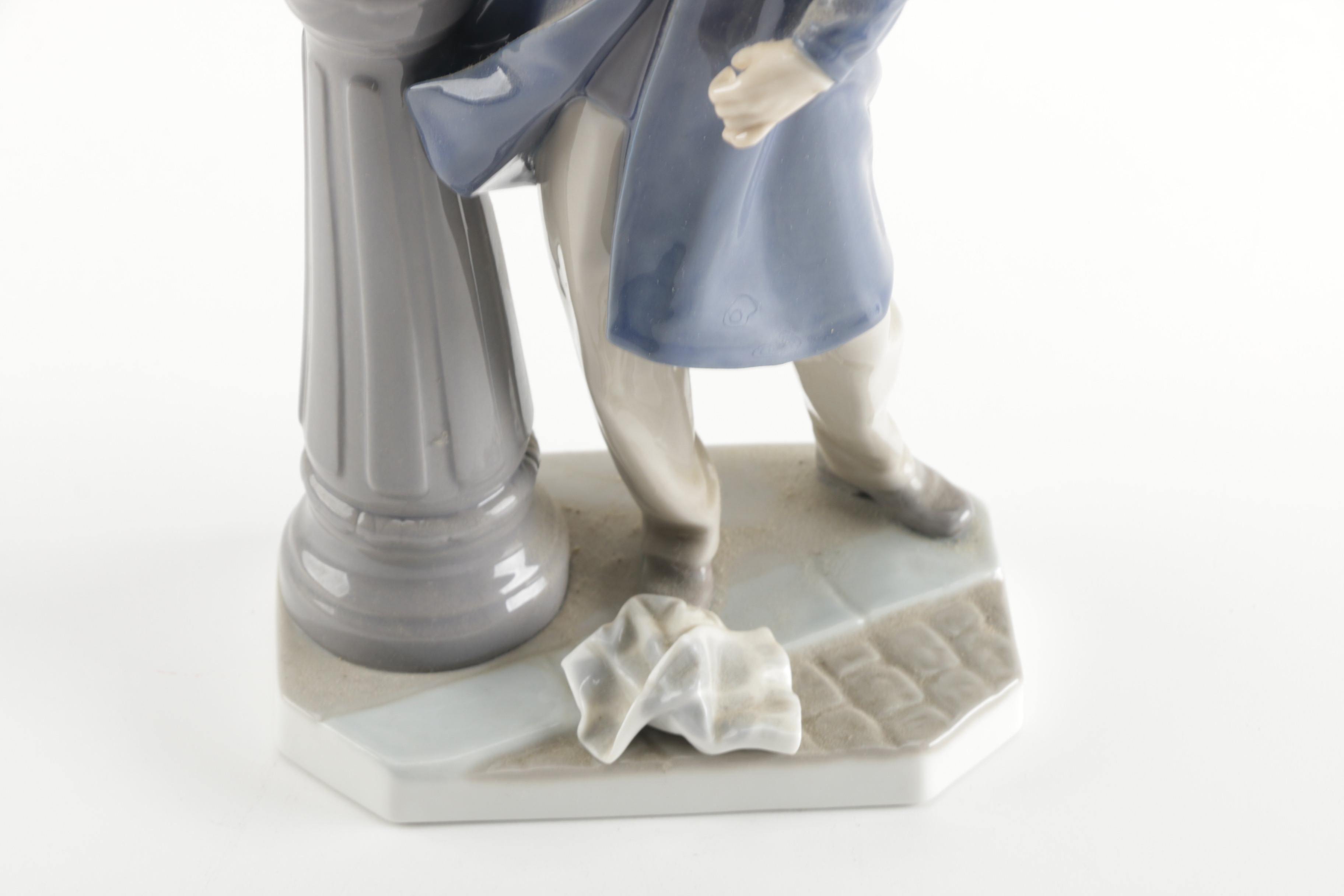 Lladró "Lamplighter" Figurine