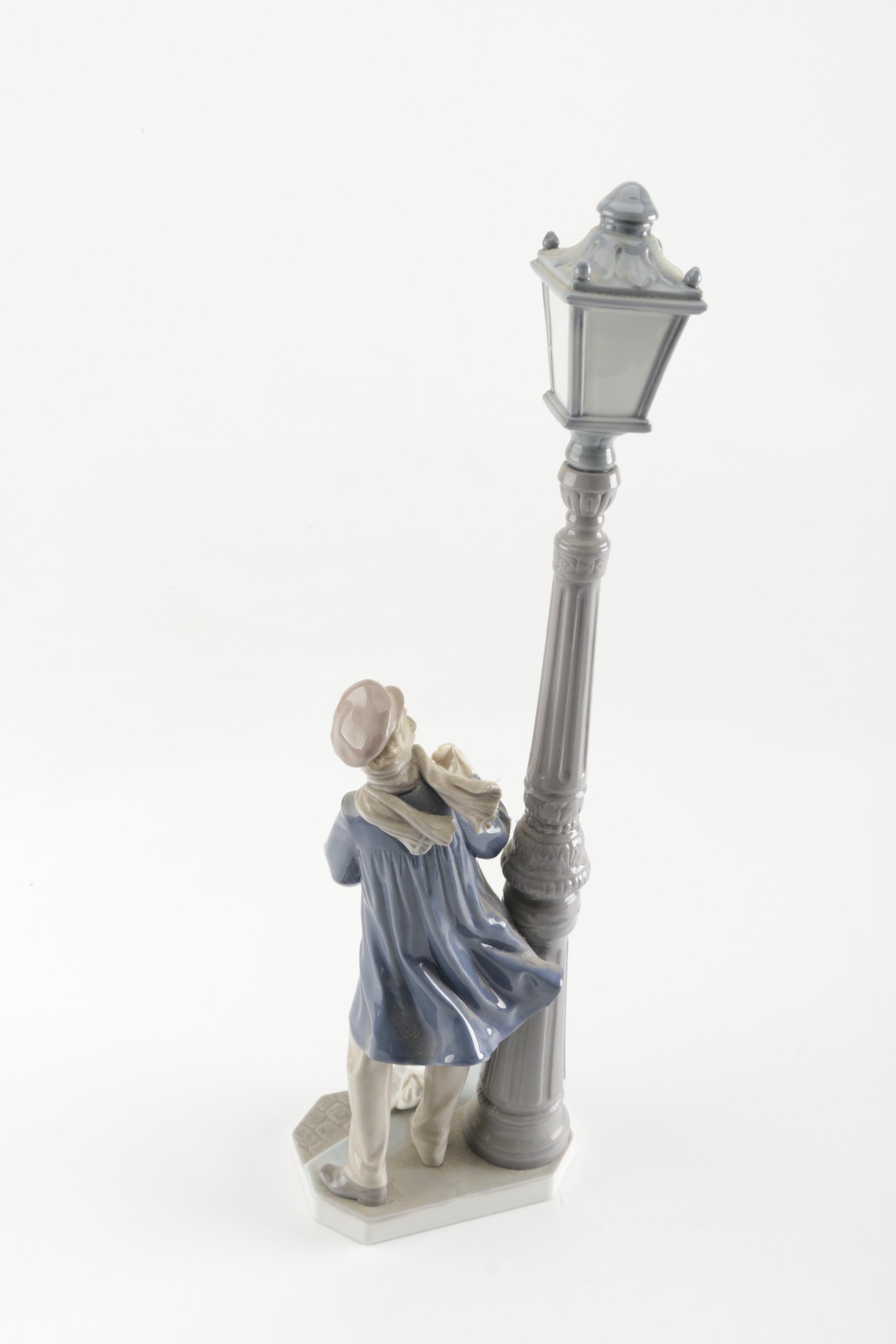 Lladró "Lamplighter" Figurine