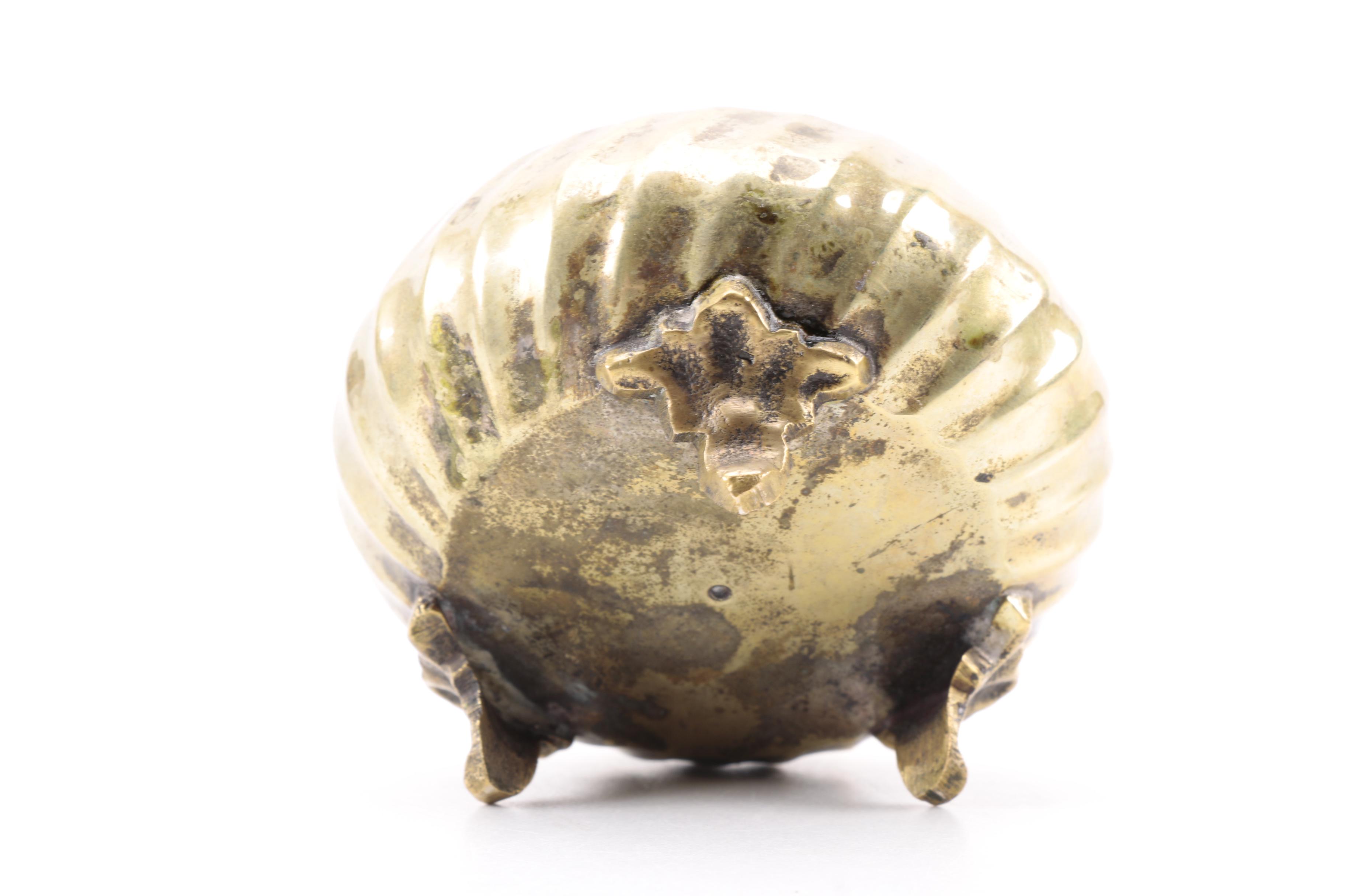 Kein Serpentine Jewelry Box and Brass Decorative Items