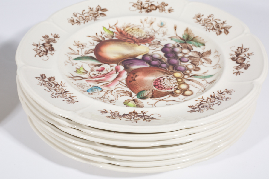 Johnson Brothers "Windsor Fruit" Dinnerware 1940s