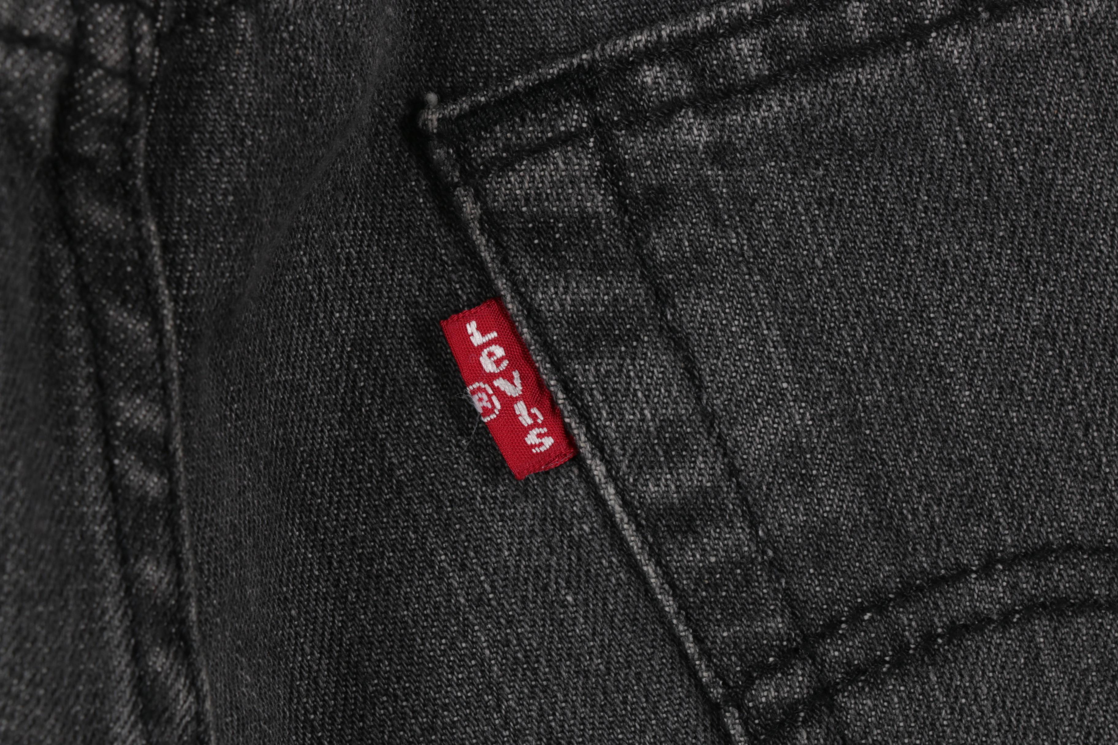 Men's Pants Featuring Levi's and Pierre Cardin