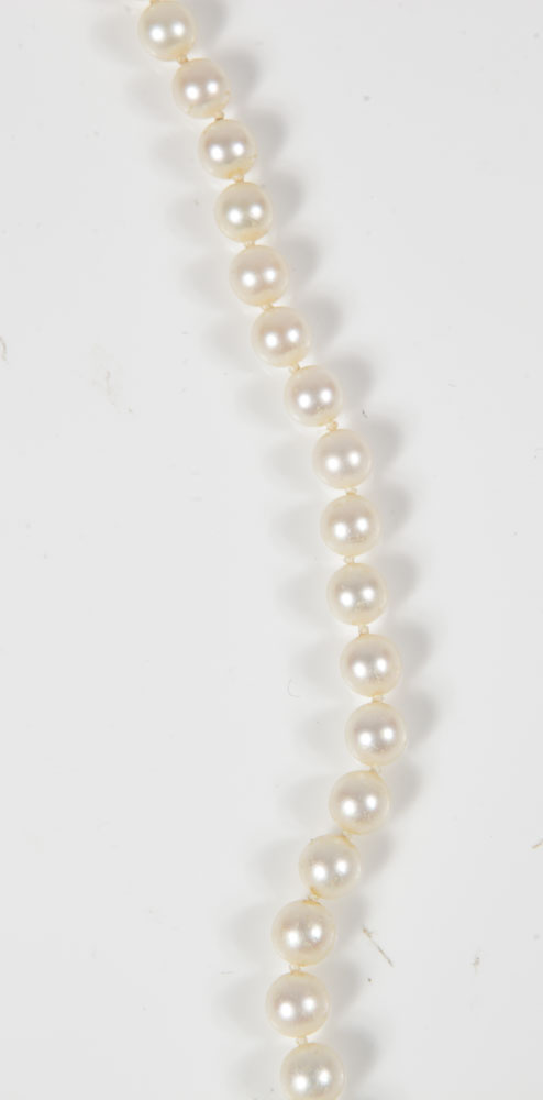 Vintage Cultured Pearl Necklace with Sterling Silver Closure