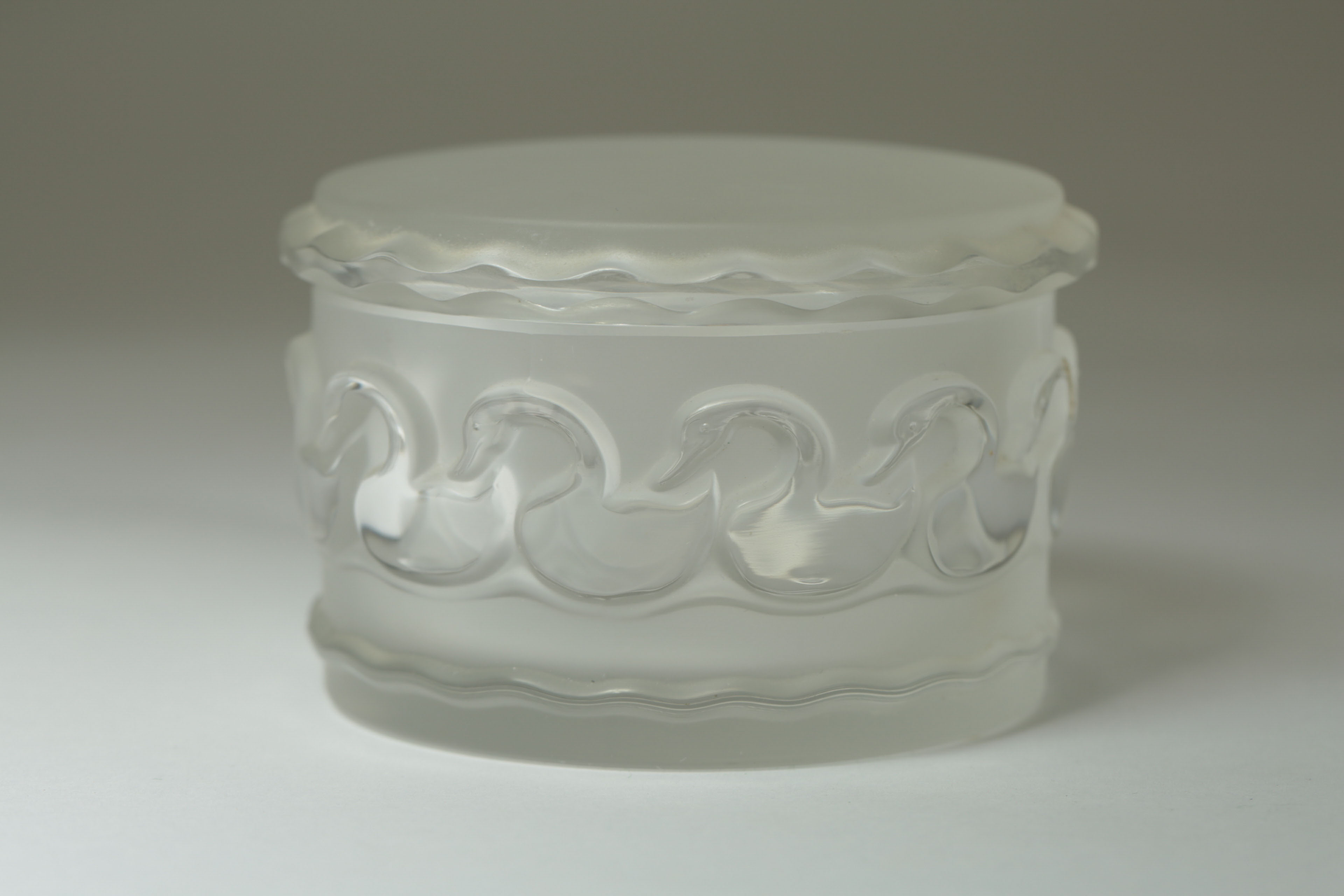 Vintage René Lalique Crystal Swan Trinket Box
