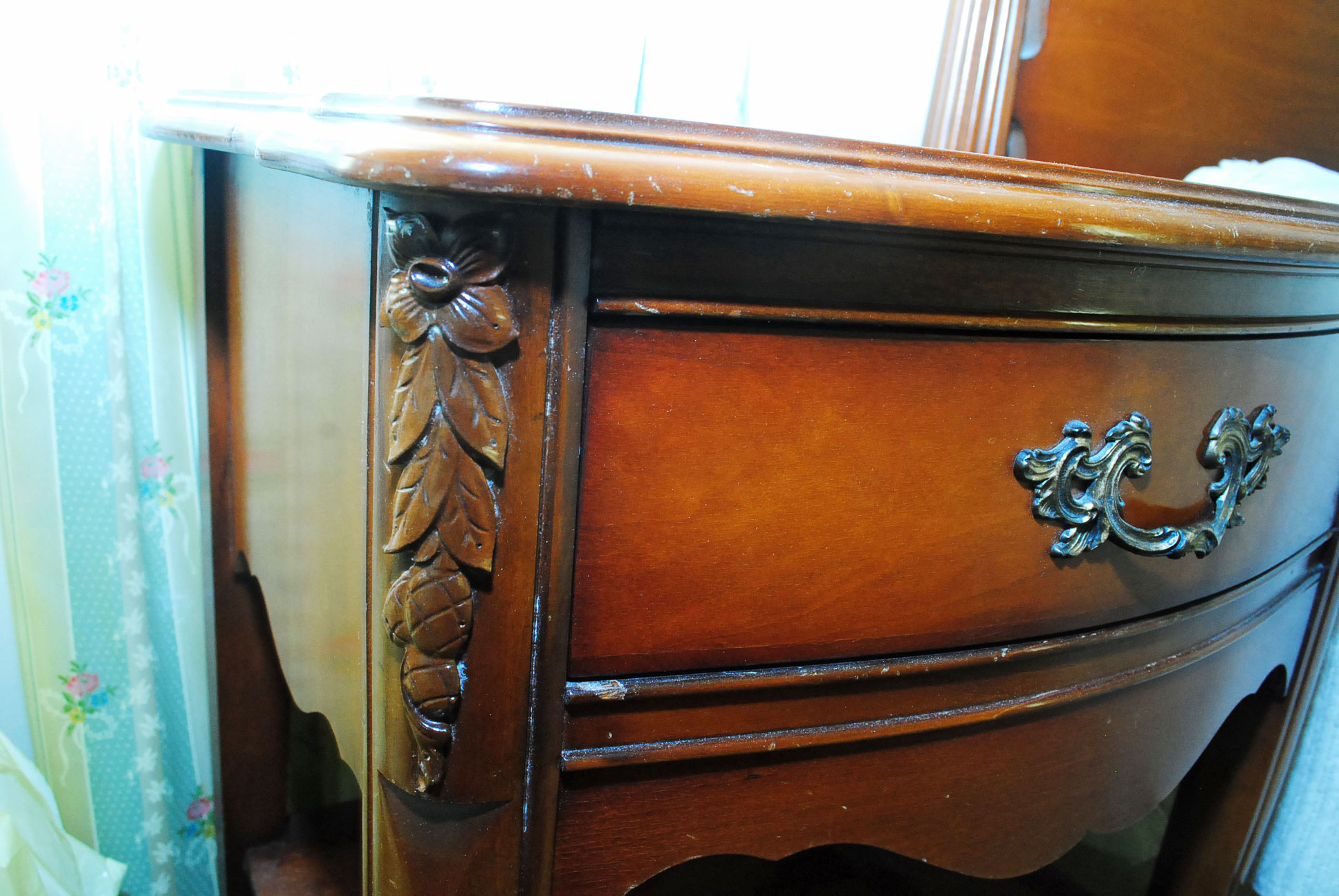 Vintage Victorian Style Side Table