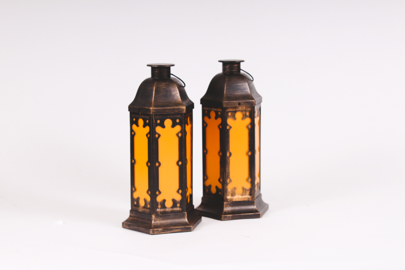 Grouping of Ghoulish Halloween Decor