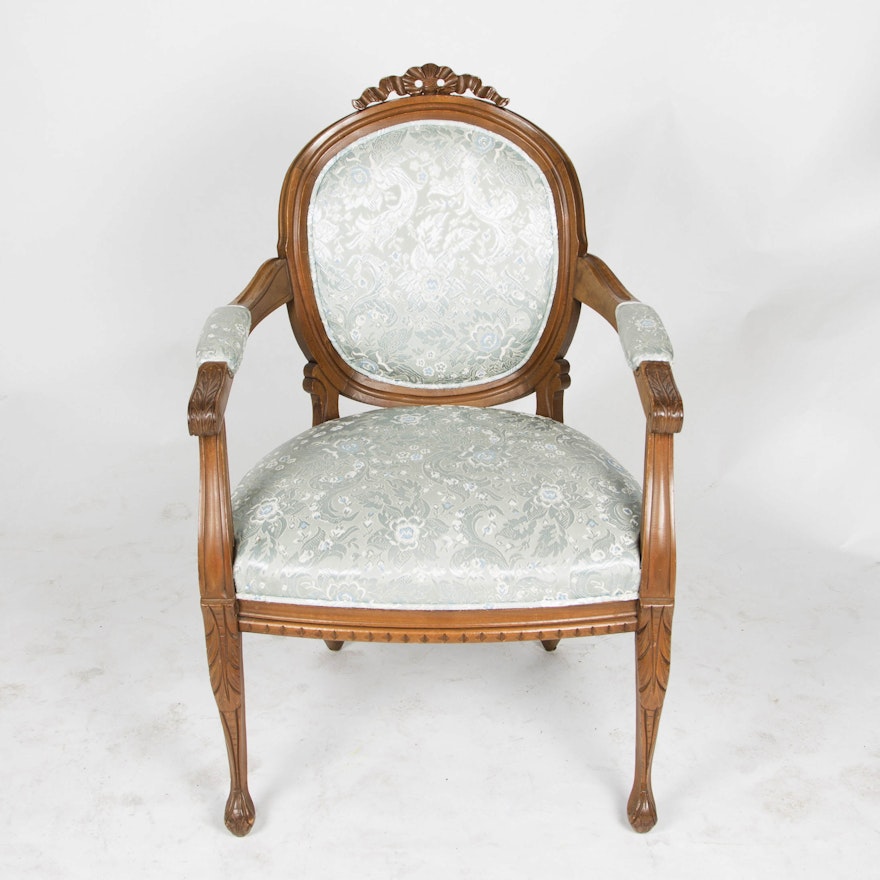 Victorian Style Oval Back Fauteuil