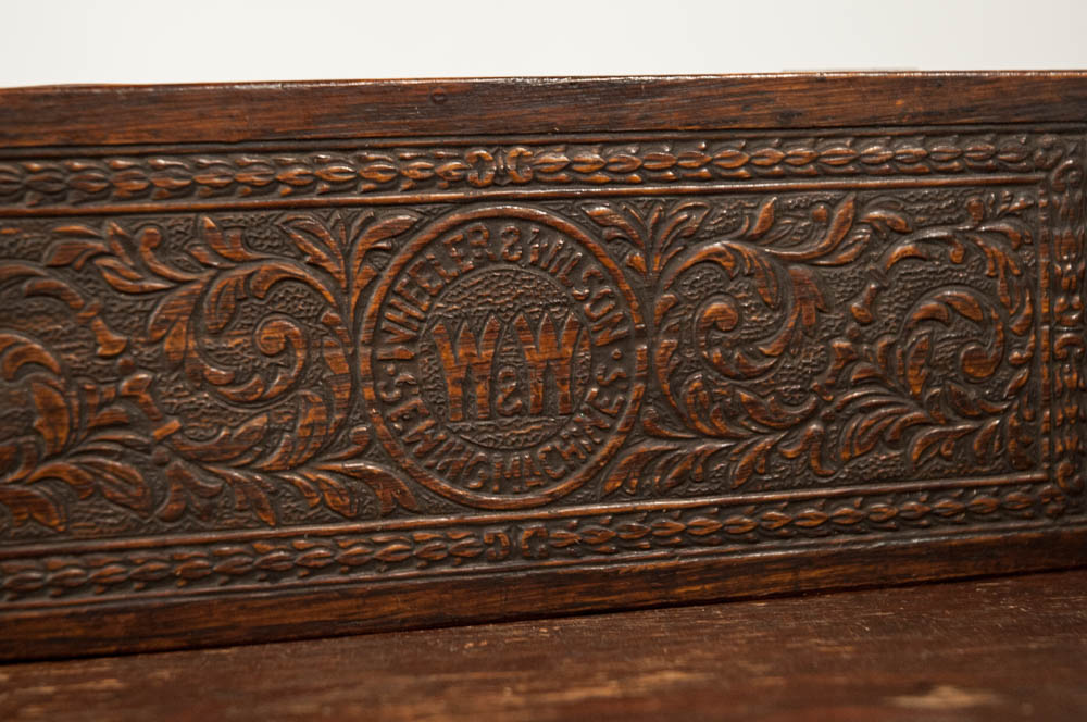 Antique Singer Treadle Sewing Machine in Oak Veneer Cabinet