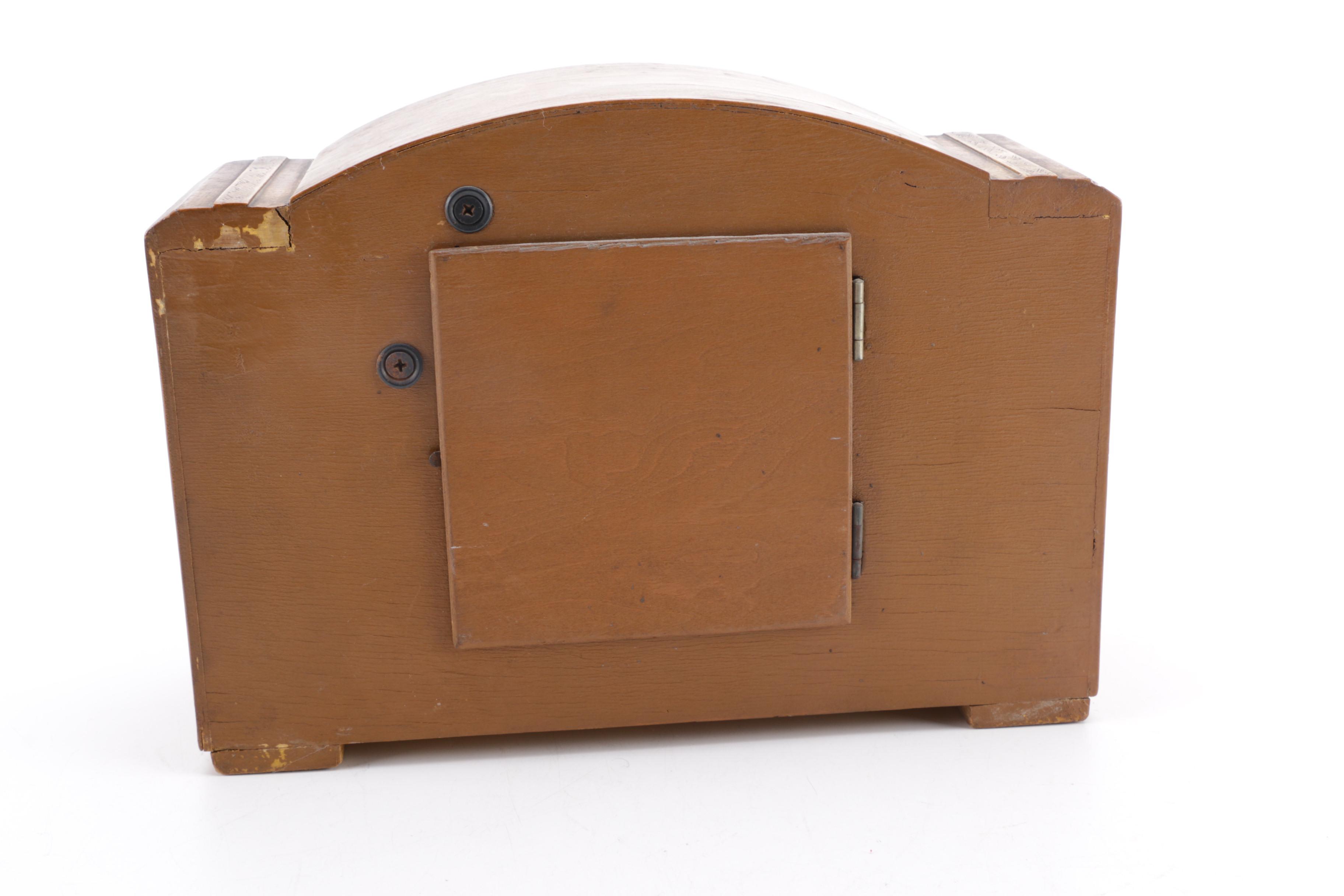 Vintage Chinese 555 Art Deco Style Mantel Clock