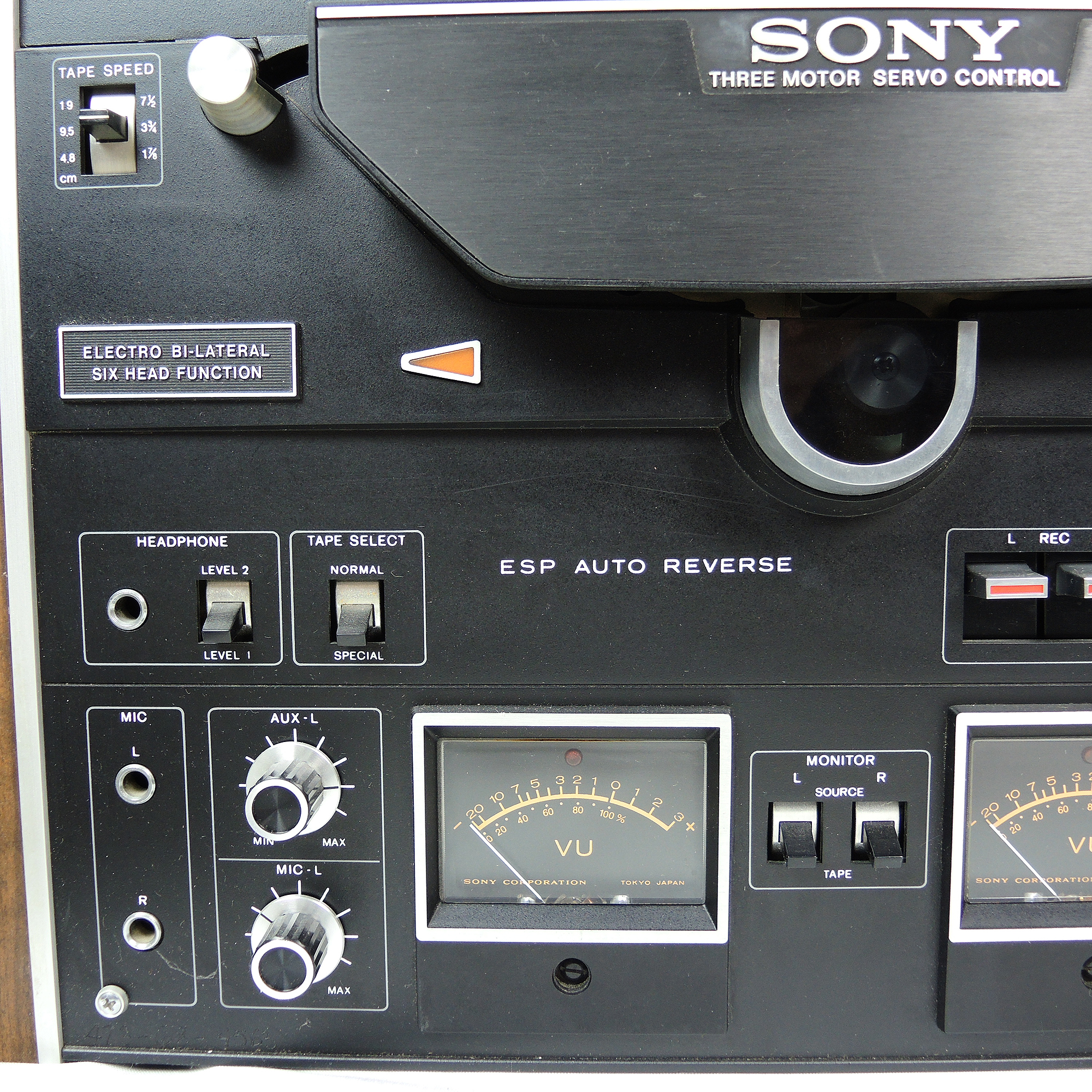 Sony Bi-Directional TC-580 Tape Recorder With Accessories
