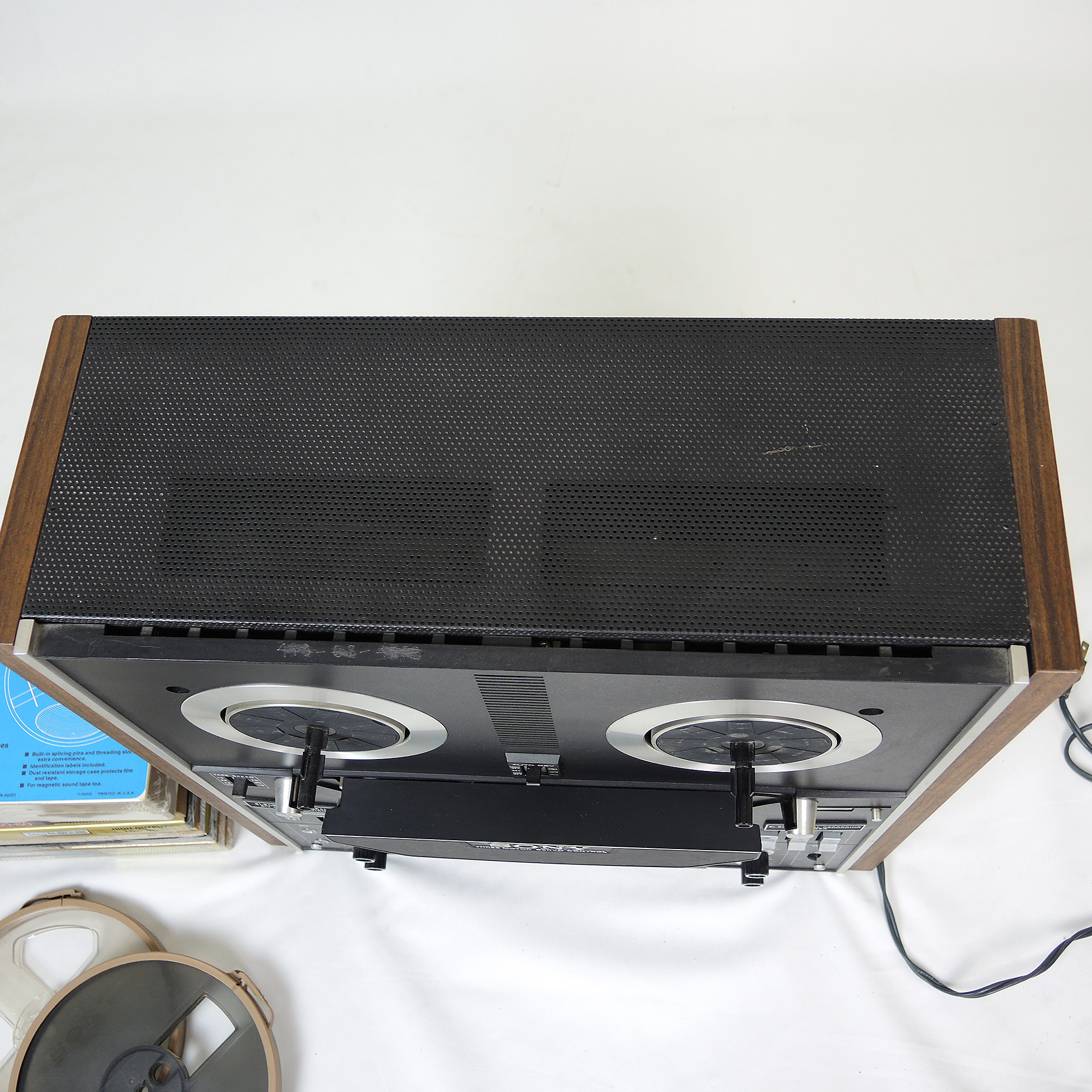 Sony Bi-Directional TC-580 Tape Recorder With Accessories