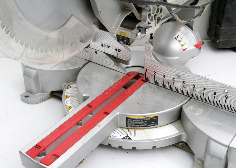 Craftsman Compound Miter Saw