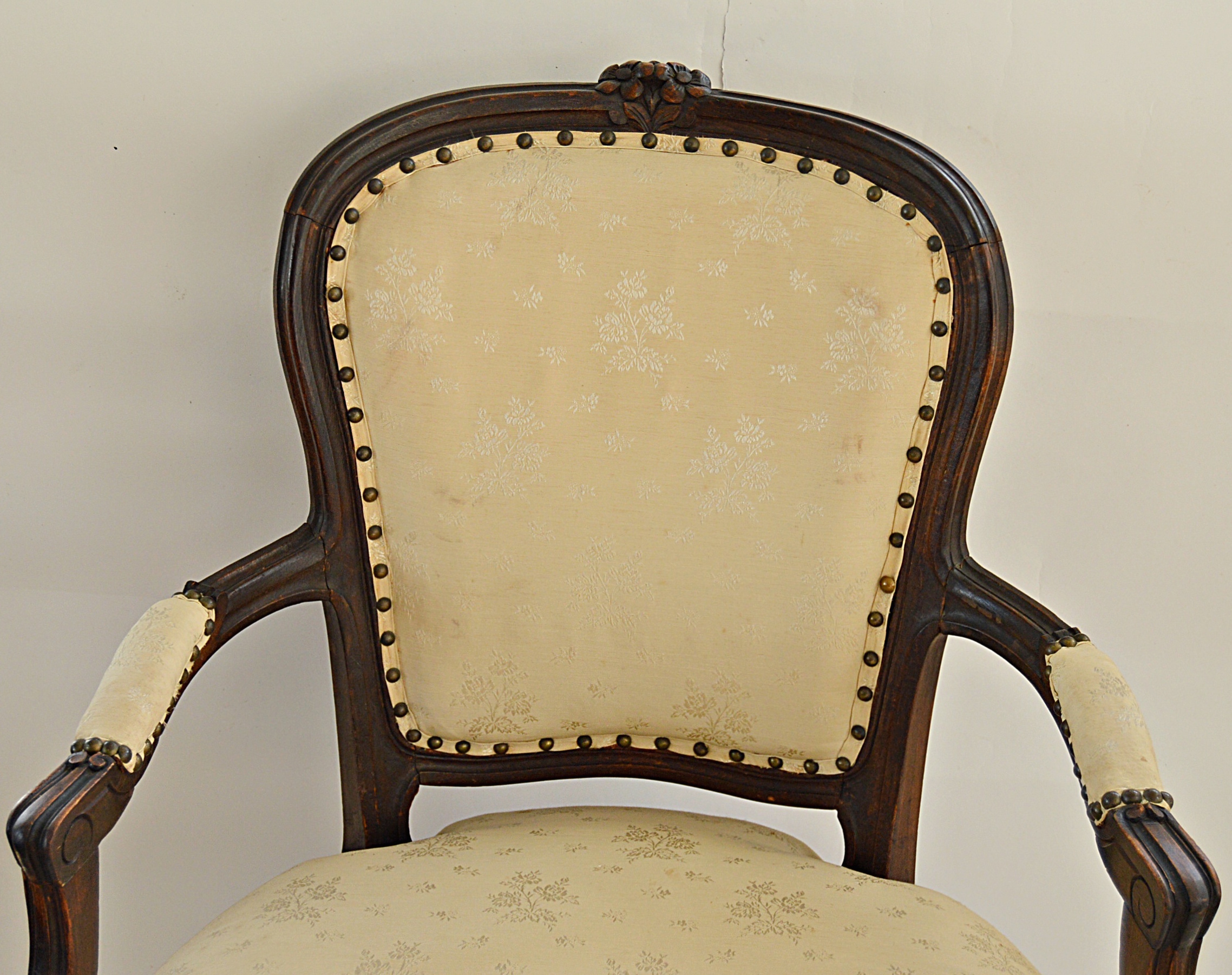 Vintage Louis XV Style Fanteuil